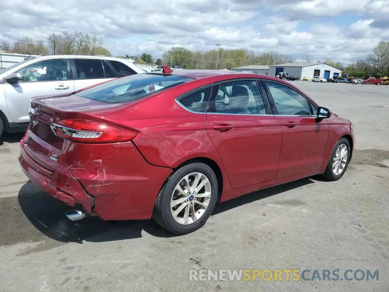 3 Фотография поврежденного автомобиля 3FA6P0HD6KR126207 FORD FUSION 2019