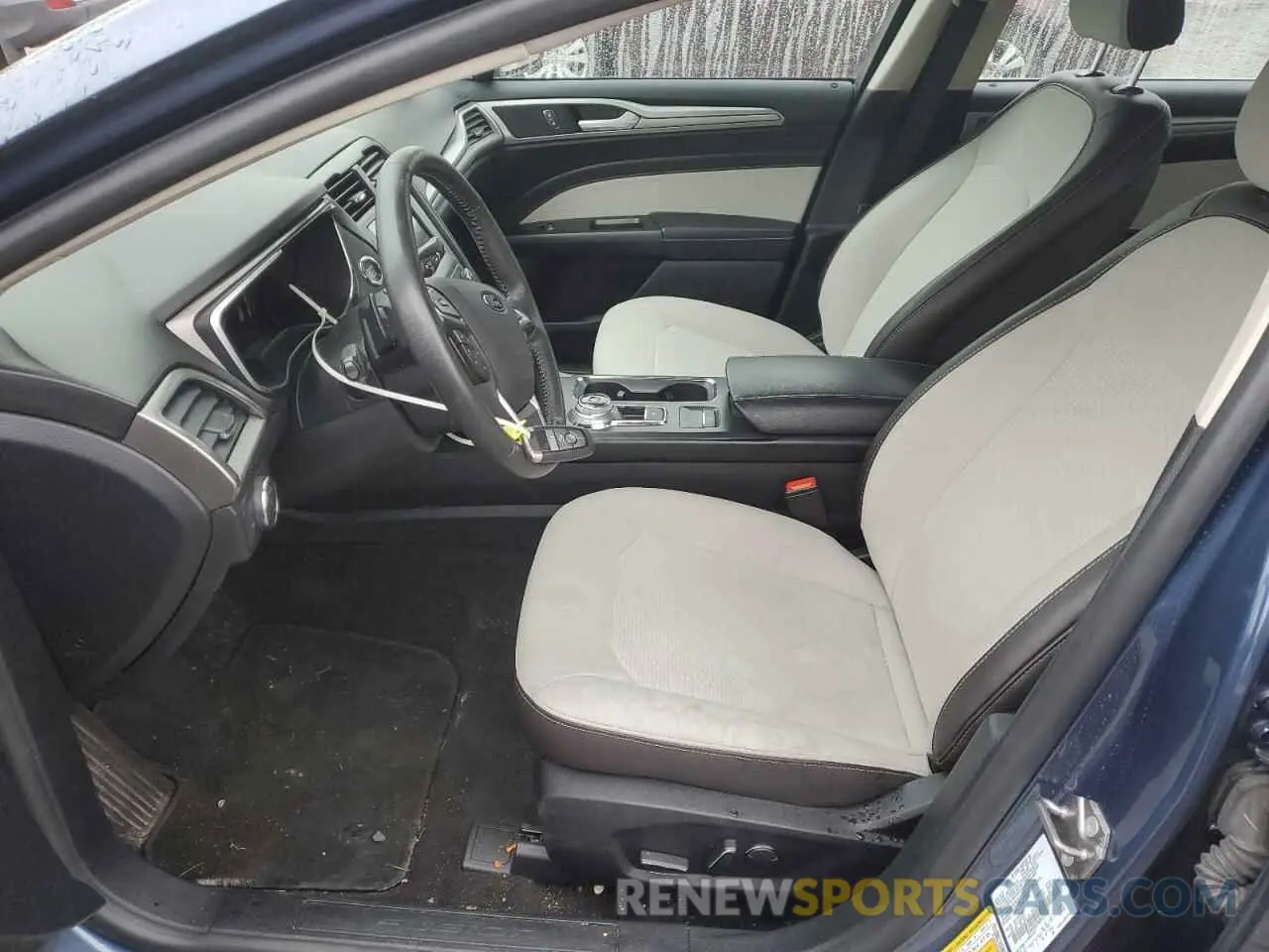 7 Photograph of a damaged car 3FA6P0HD6KR228591 FORD FUSION 2019