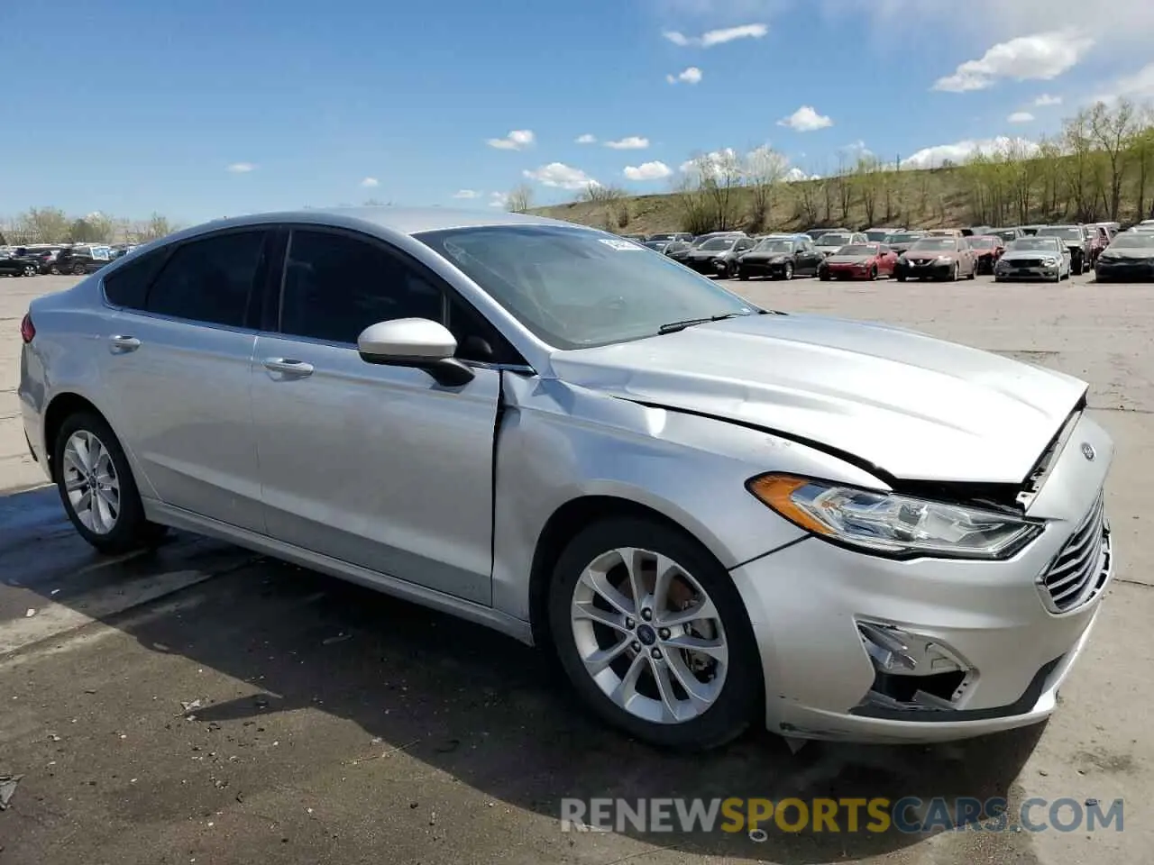 4 Фотография поврежденного автомобиля 3FA6P0HD6KR232060 FORD FUSION 2019