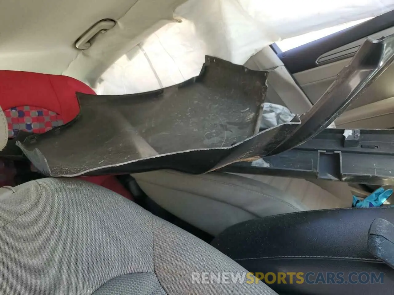 13 Photograph of a damaged car 3FA6P0HD6KR247142 FORD FUSION 2019