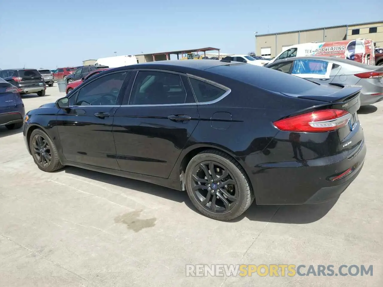 2 Photograph of a damaged car 3FA6P0HD6KR283560 FORD FUSION 2019