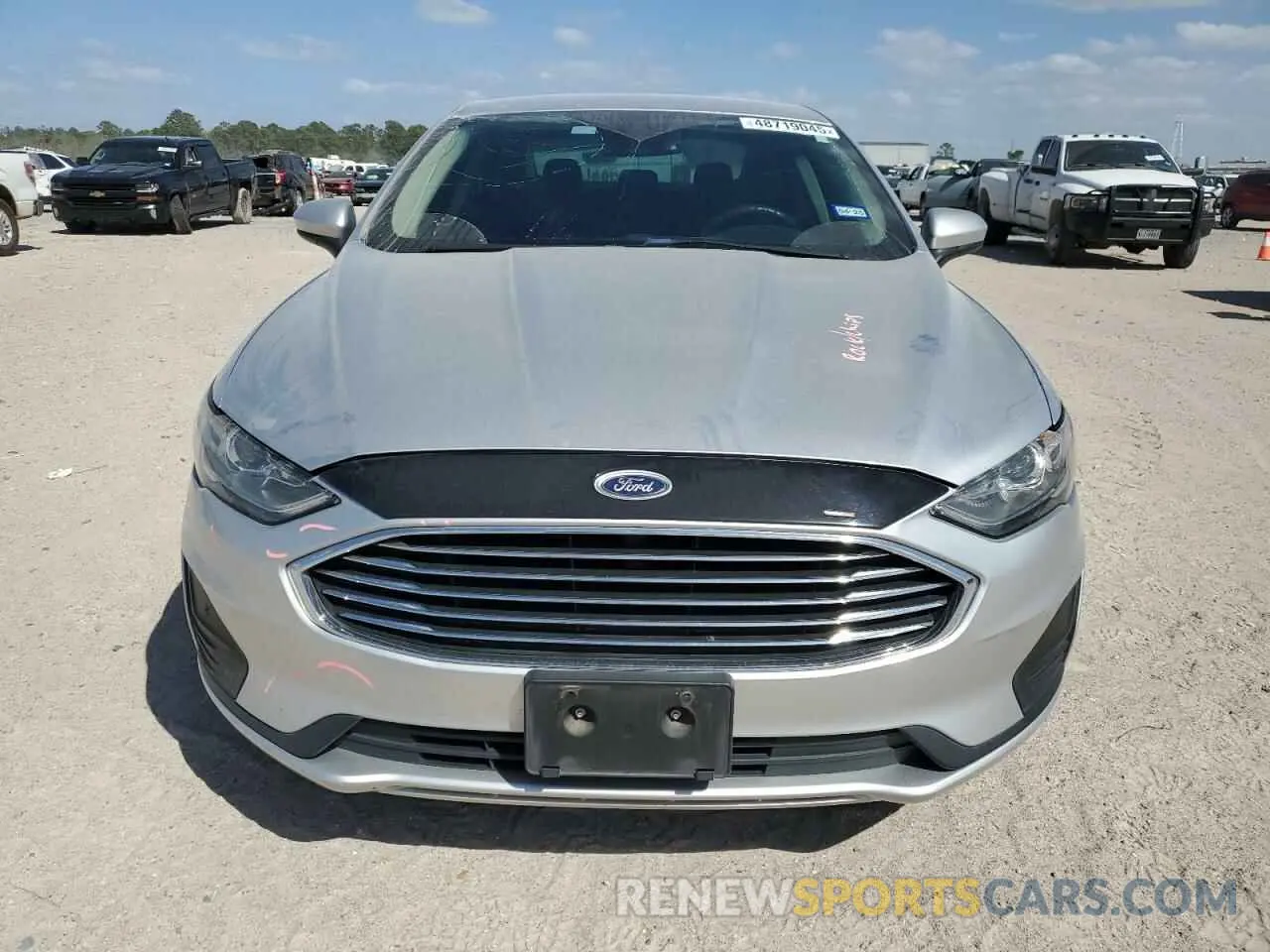 5 Photograph of a damaged car 3FA6P0HD7KR113434 FORD FUSION 2019