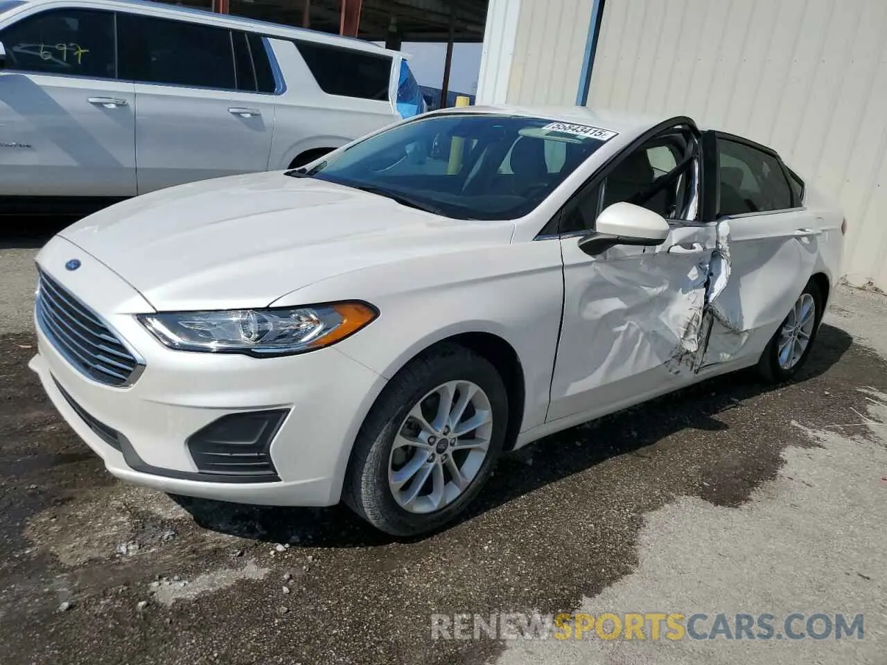 1 Фотография поврежденного автомобиля 3FA6P0HD7KR127799 FORD FUSION 2019