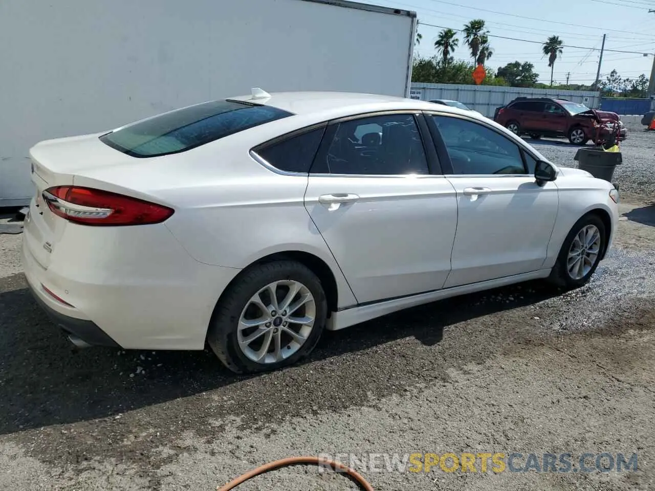 3 Фотография поврежденного автомобиля 3FA6P0HD7KR127799 FORD FUSION 2019