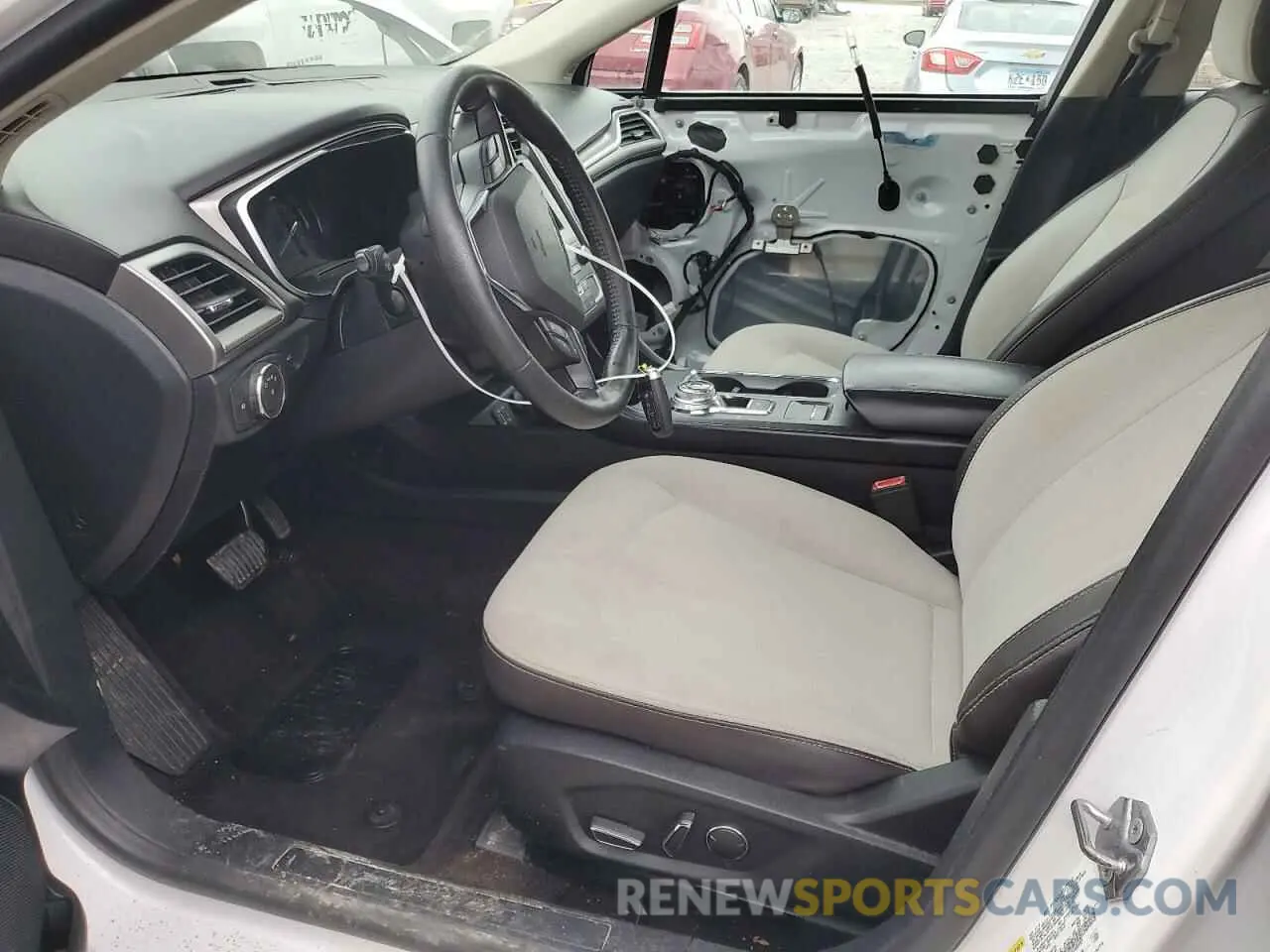 7 Фотография поврежденного автомобиля 3FA6P0HD7KR146465 FORD FUSION 2019