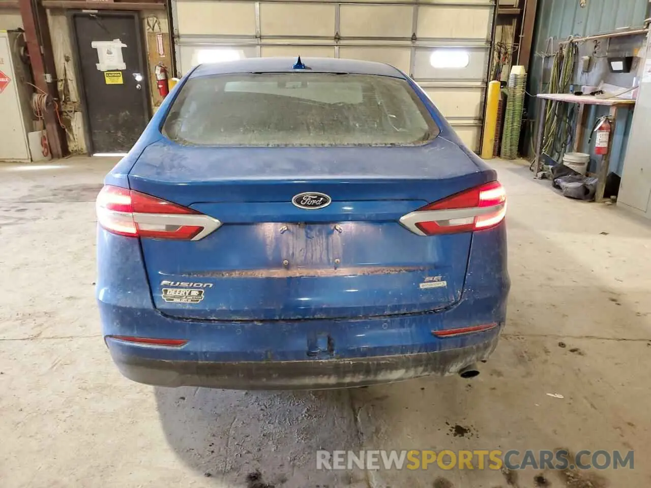 6 Photograph of a damaged car 3FA6P0HD7KR172077 FORD FUSION 2019