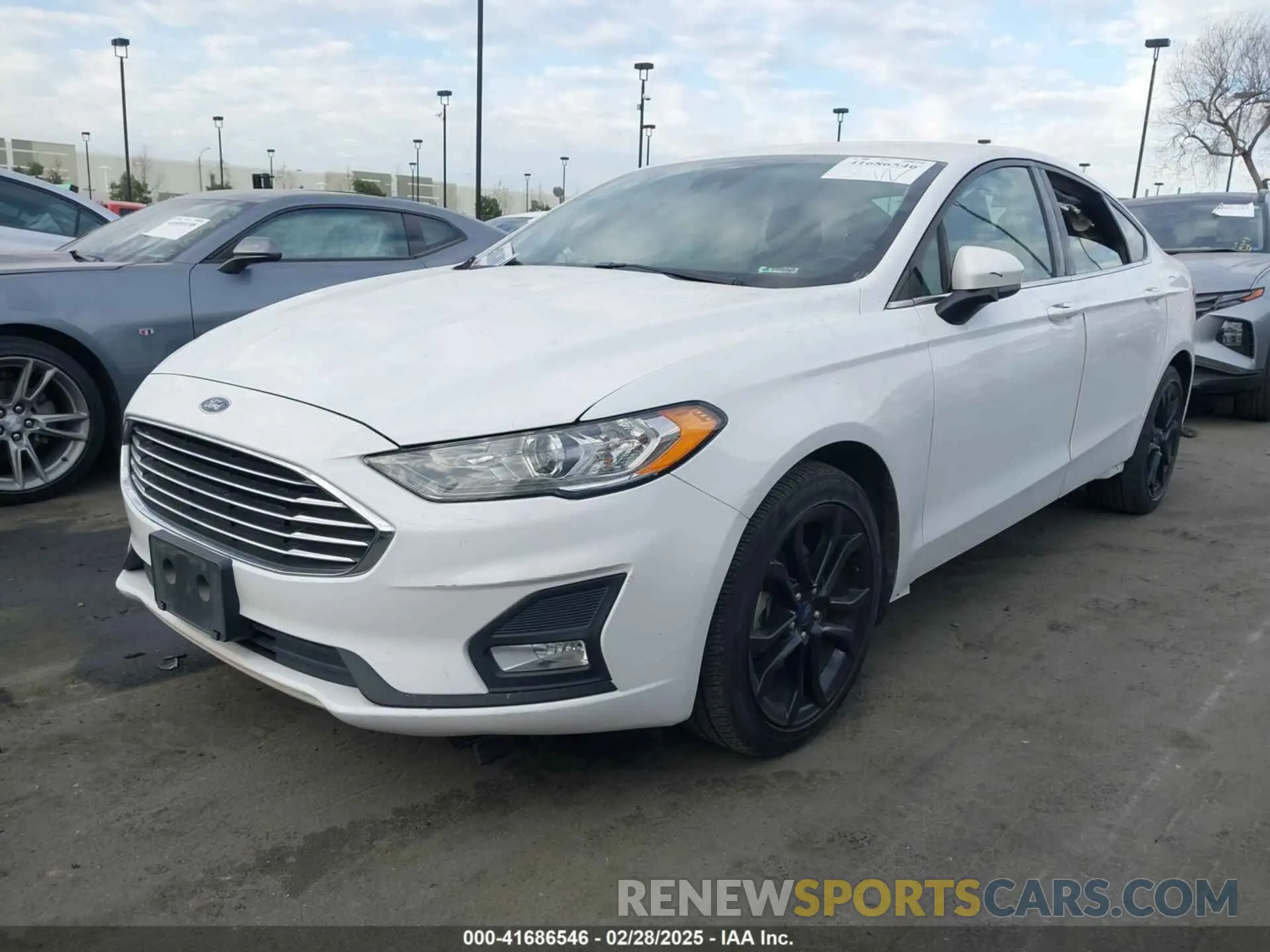 2 Фотография поврежденного автомобиля 3FA6P0HD7KR200699 FORD FUSION 2019