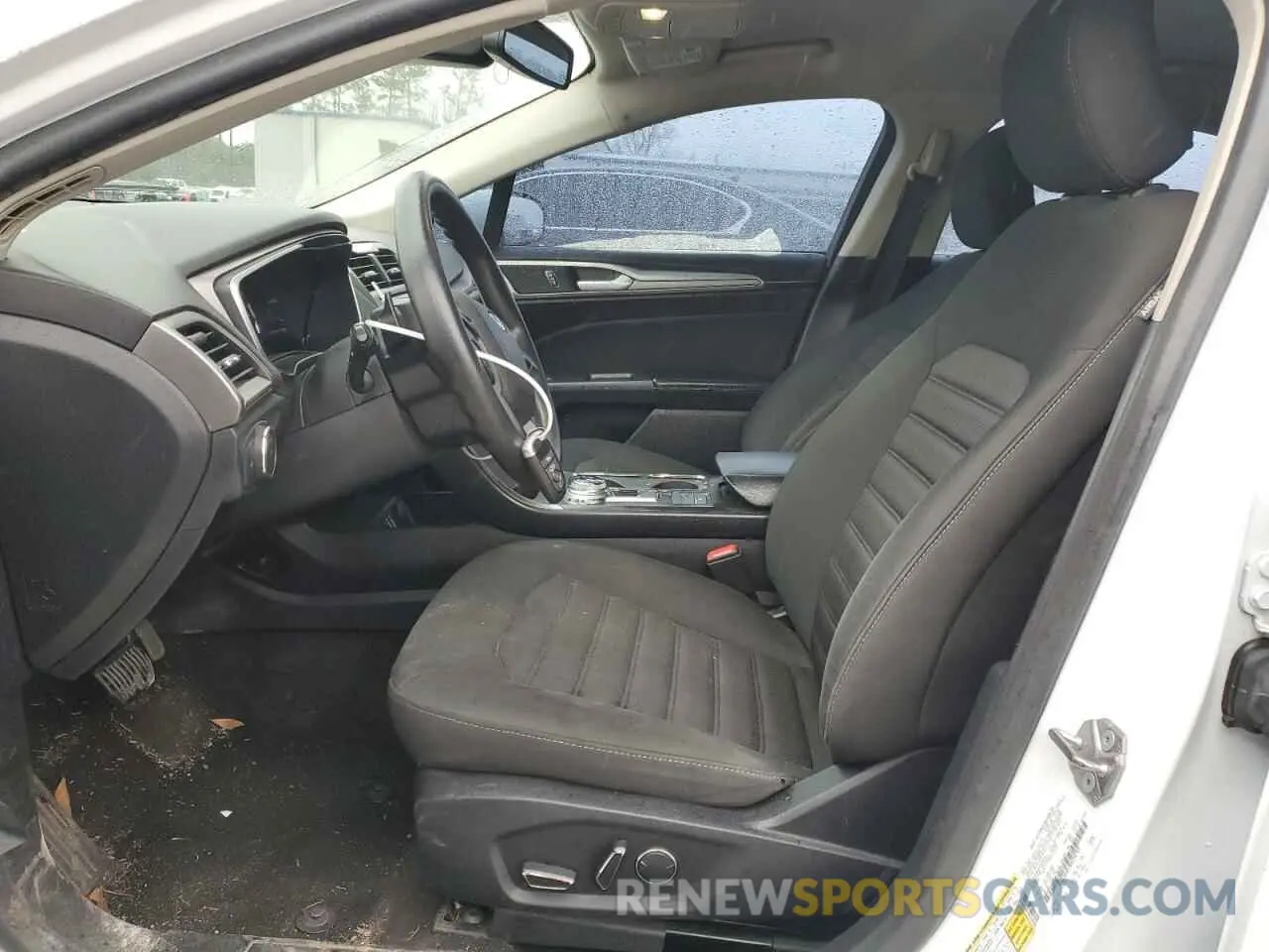 7 Фотография поврежденного автомобиля 3FA6P0HD7KR228793 FORD FUSION 2019
