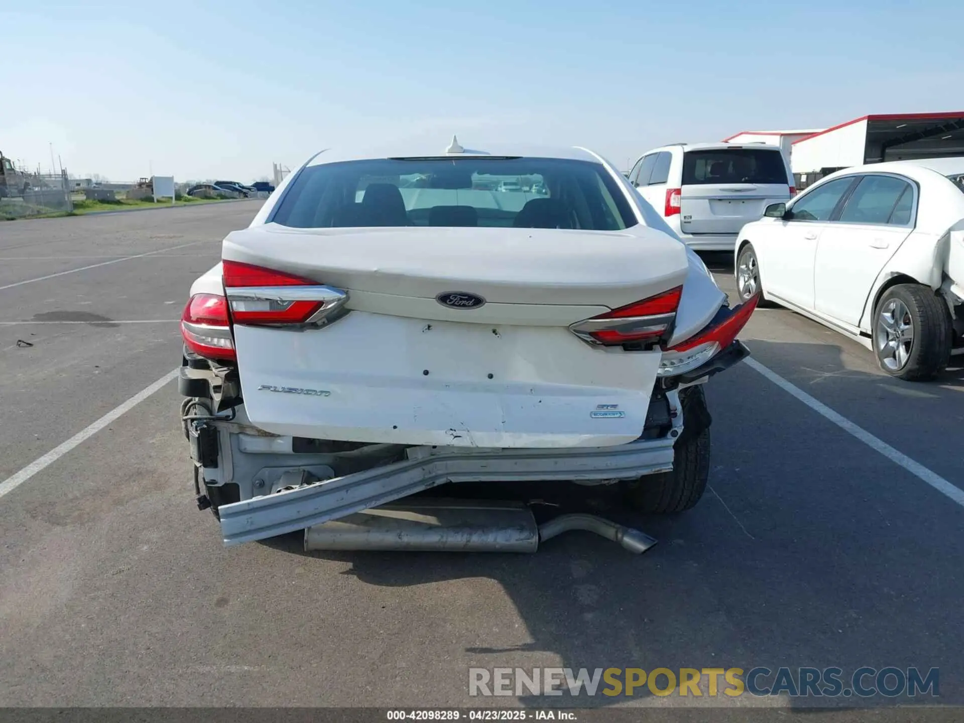 16 Фотография поврежденного автомобиля 3FA6P0HD8KR103611 FORD FUSION 2019