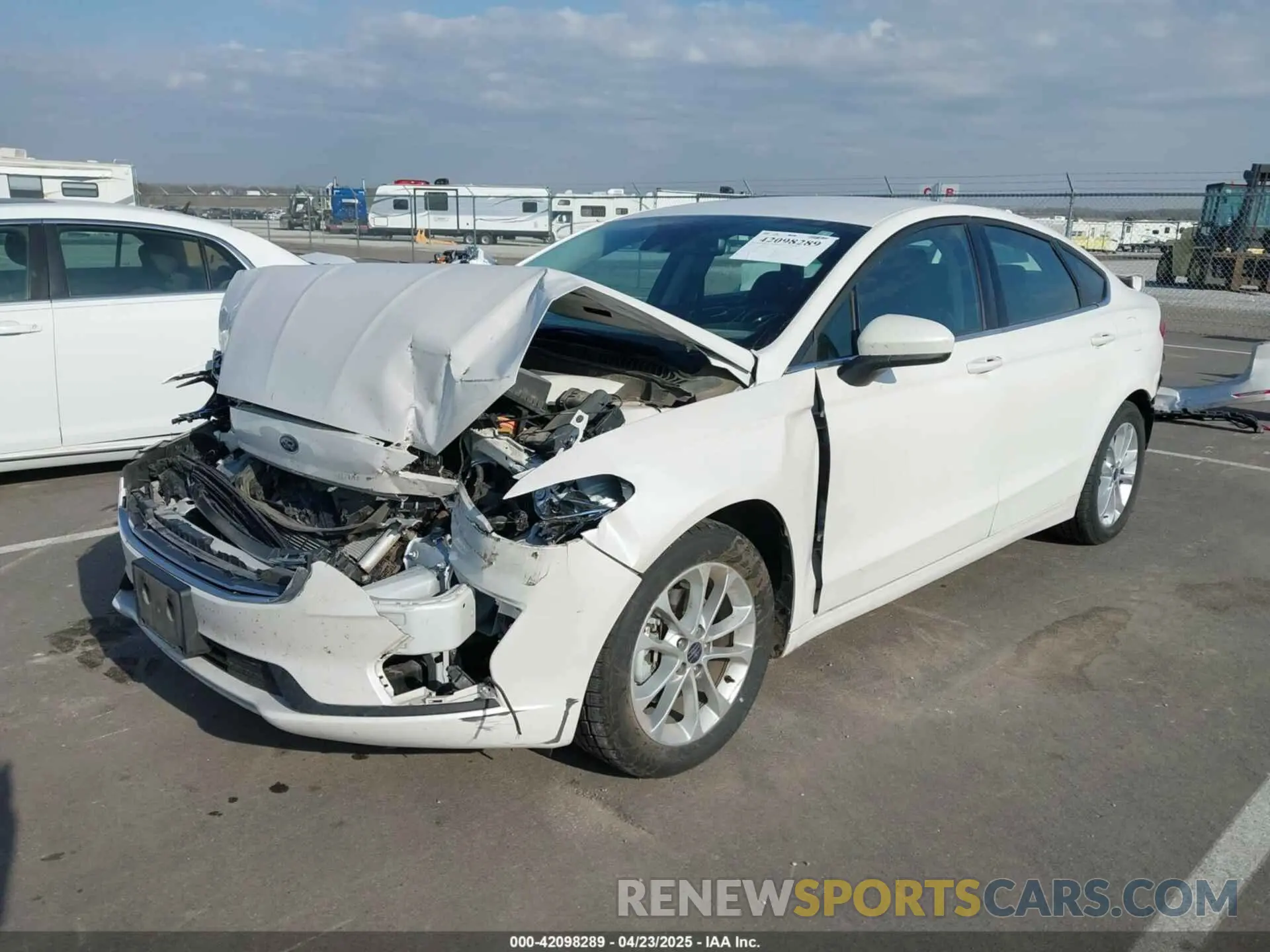 2 Фотография поврежденного автомобиля 3FA6P0HD8KR103611 FORD FUSION 2019