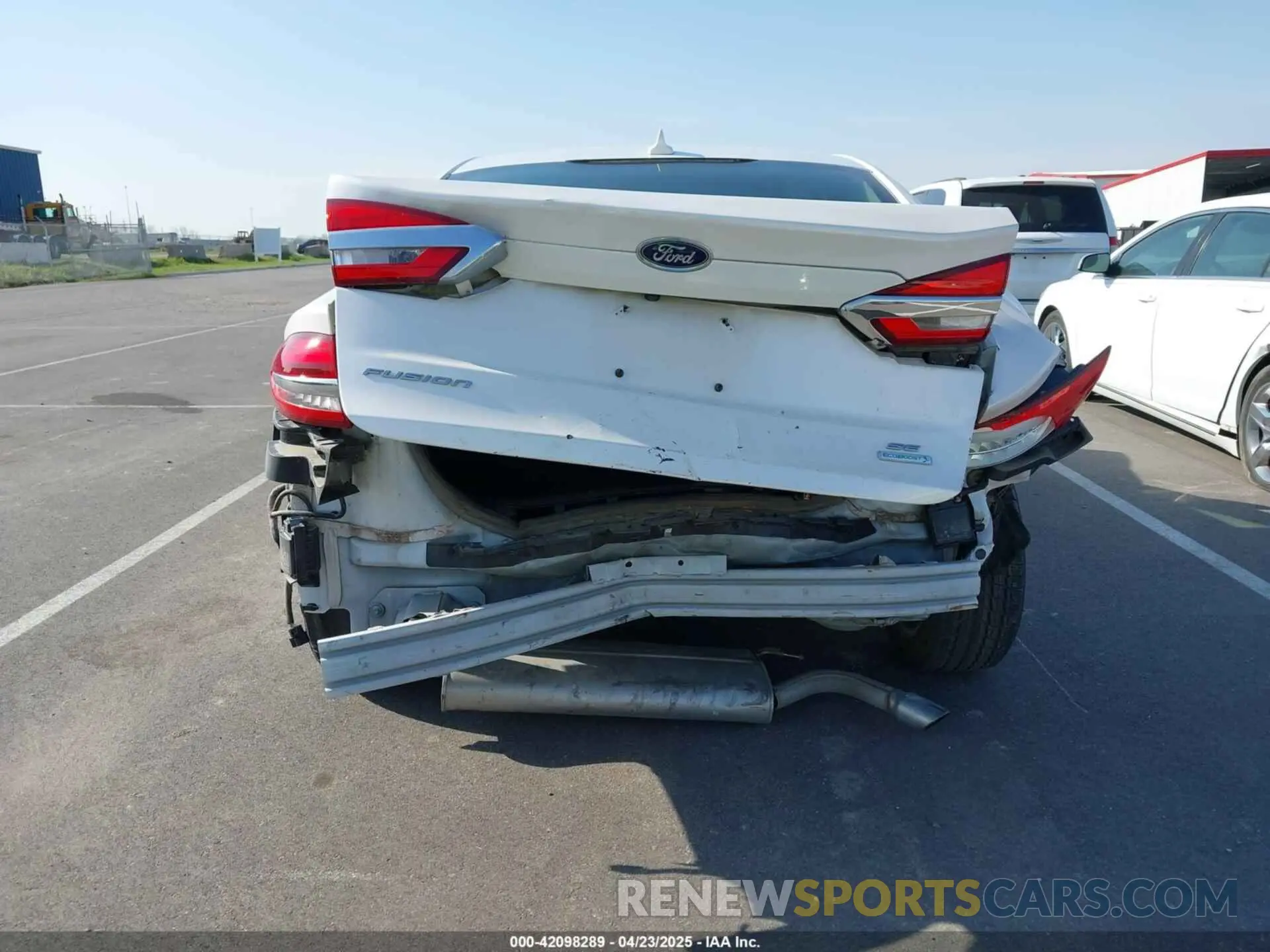 6 Фотография поврежденного автомобиля 3FA6P0HD8KR103611 FORD FUSION 2019