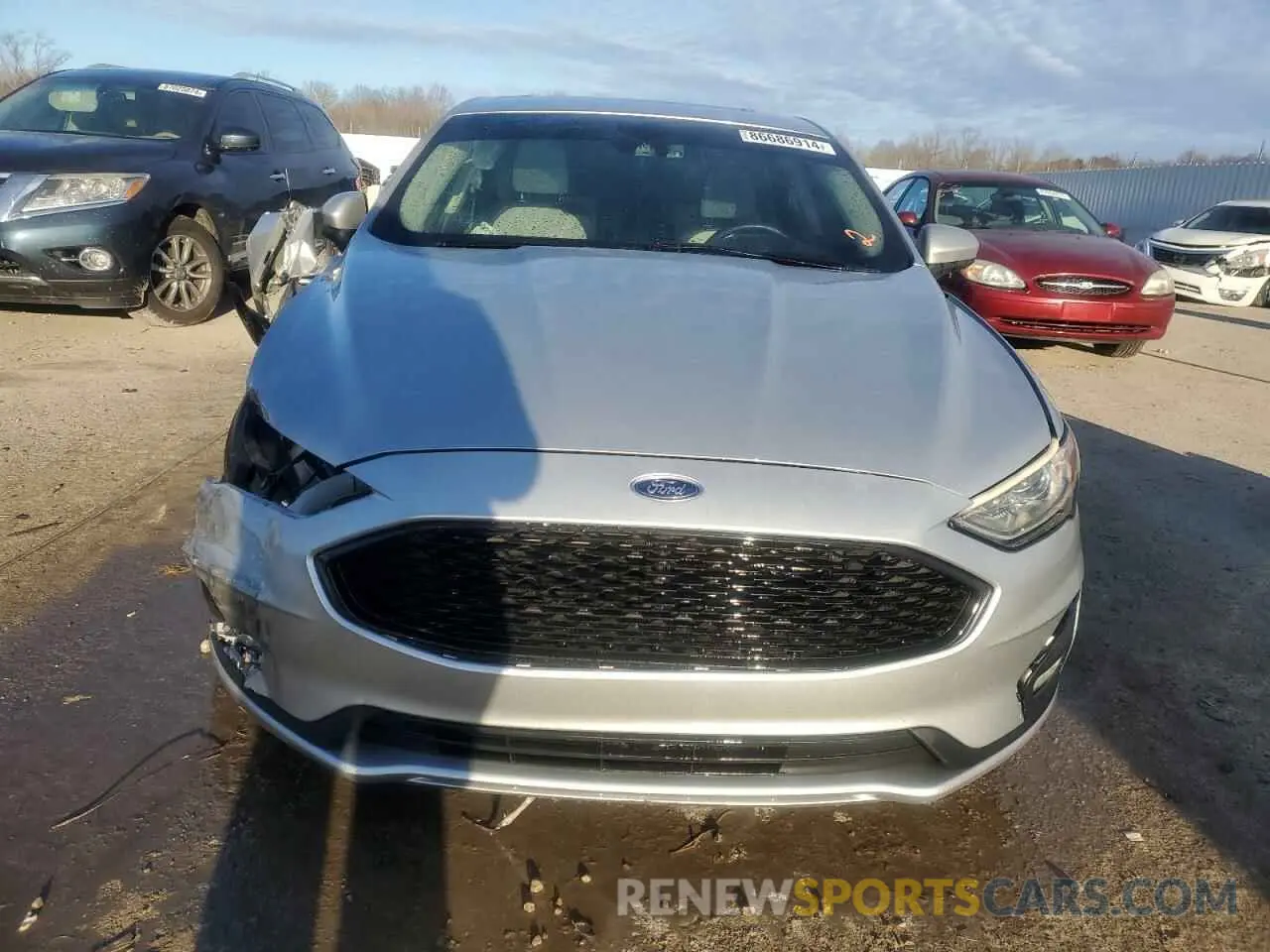 5 Photograph of a damaged car 3FA6P0HD8KR127388 FORD FUSION 2019