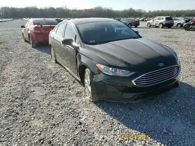 10 Photograph of a damaged car 3FA6P0HD8KR146510 FORD FUSION 2019