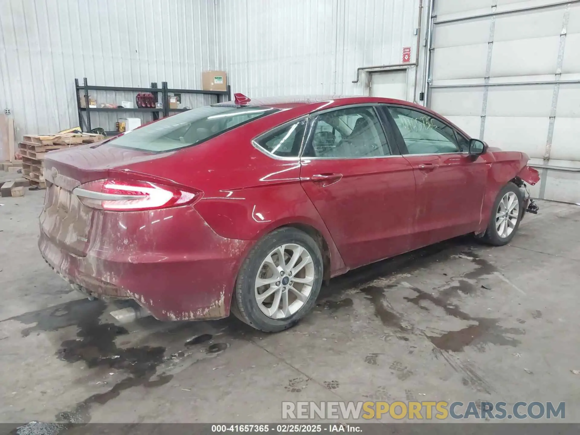 4 Photograph of a damaged car 3FA6P0HD8KR153571 FORD FUSION 2019