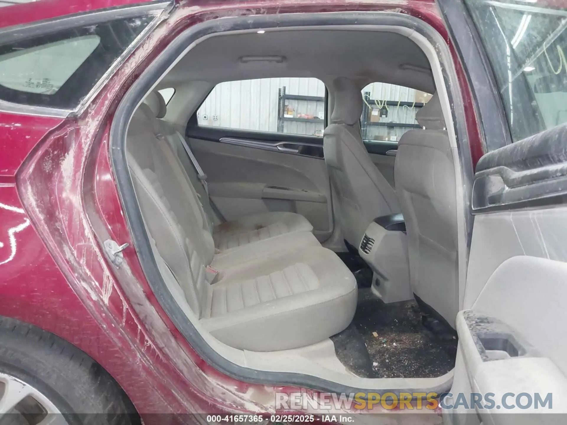 8 Photograph of a damaged car 3FA6P0HD8KR153571 FORD FUSION 2019