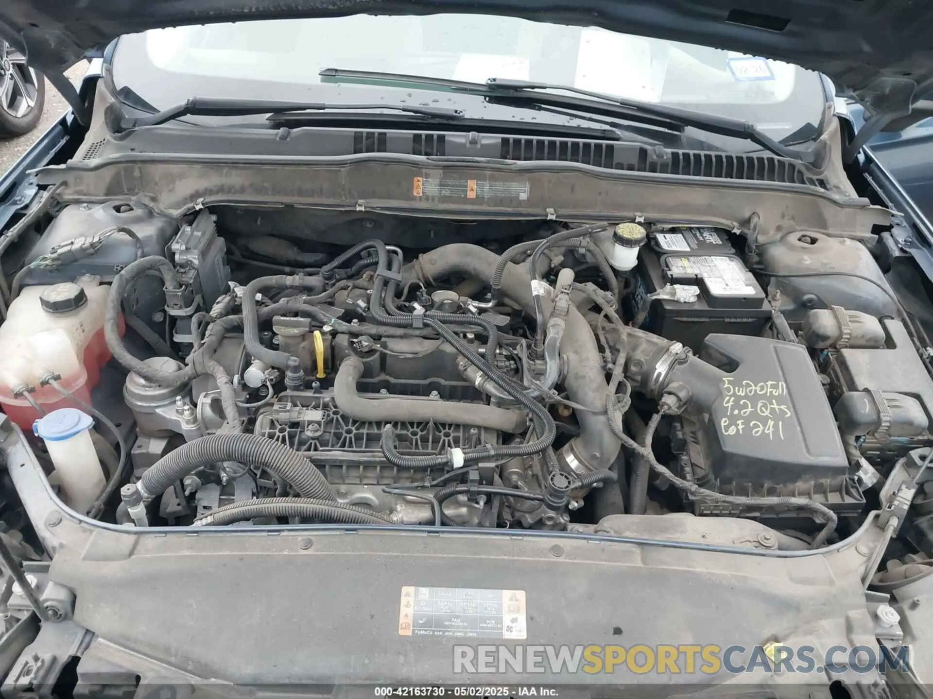 10 Photograph of a damaged car 3FA6P0HD8KR170032 FORD FUSION 2019