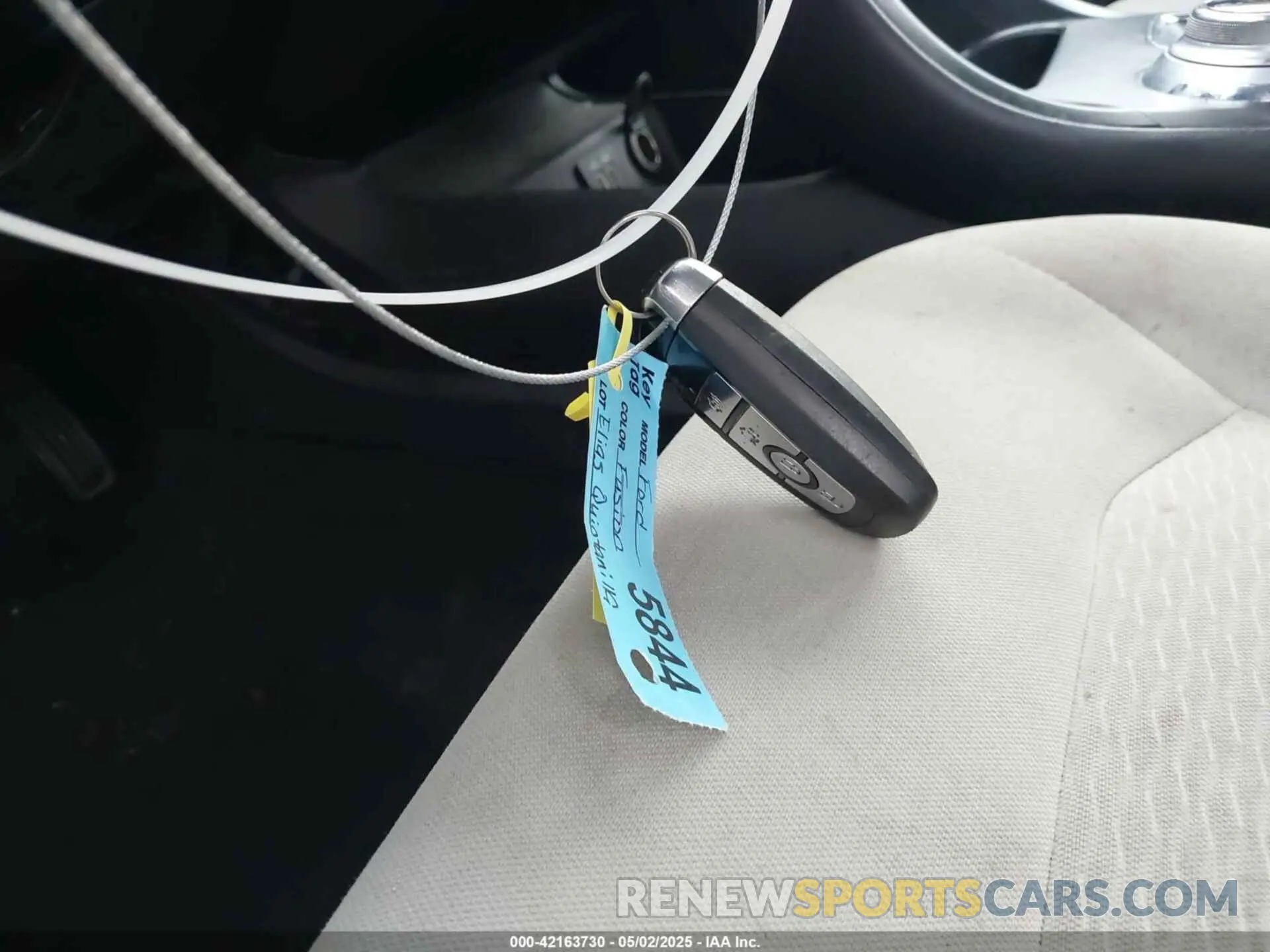 11 Photograph of a damaged car 3FA6P0HD8KR170032 FORD FUSION 2019