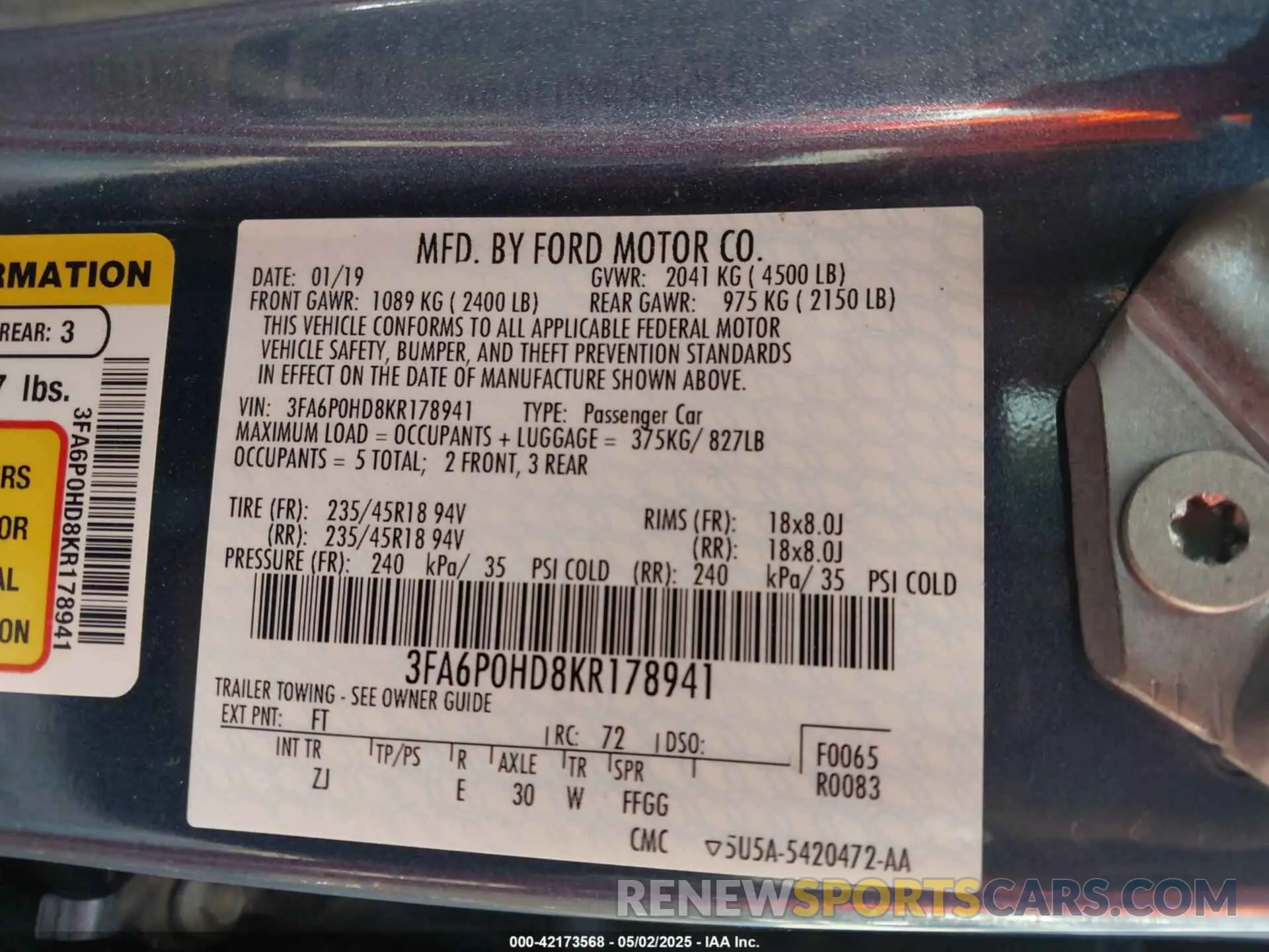 9 Photograph of a damaged car 3FA6P0HD8KR178941 FORD FUSION 2019