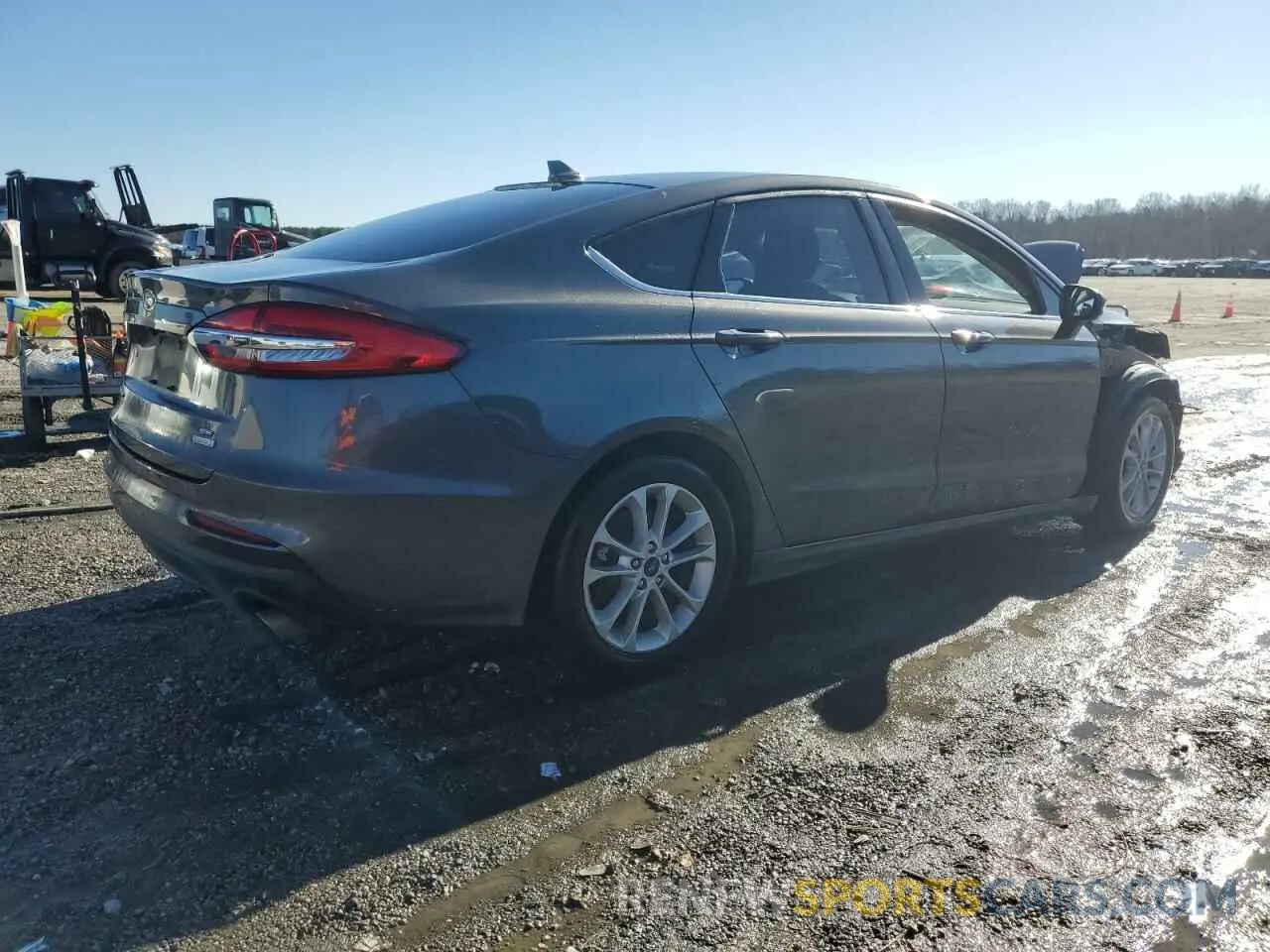 3 Photograph of a damaged car 3FA6P0HD8KR228897 FORD FUSION 2019