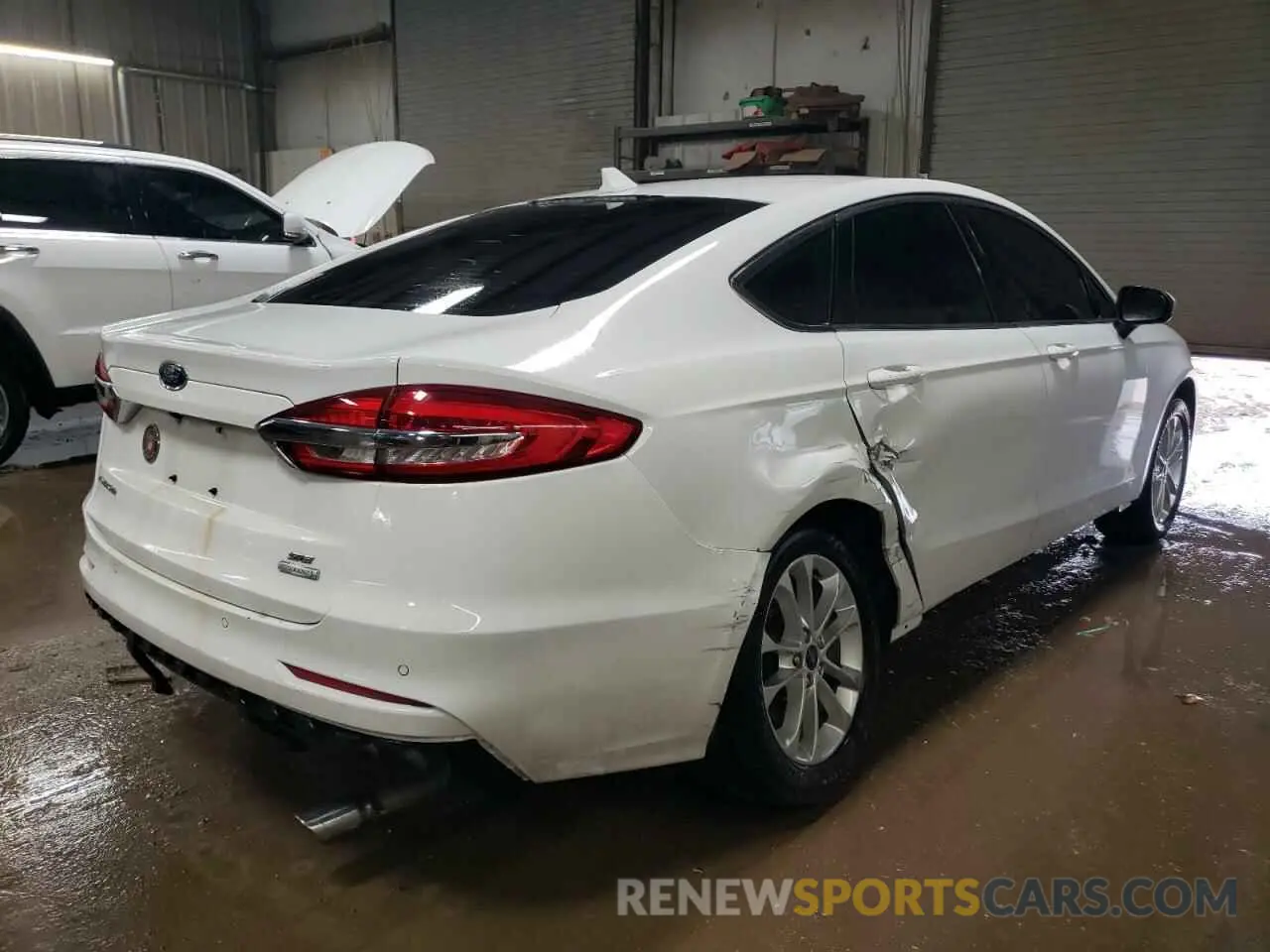 3 Photograph of a damaged car 3FA6P0HD9KR128968 FORD FUSION 2019