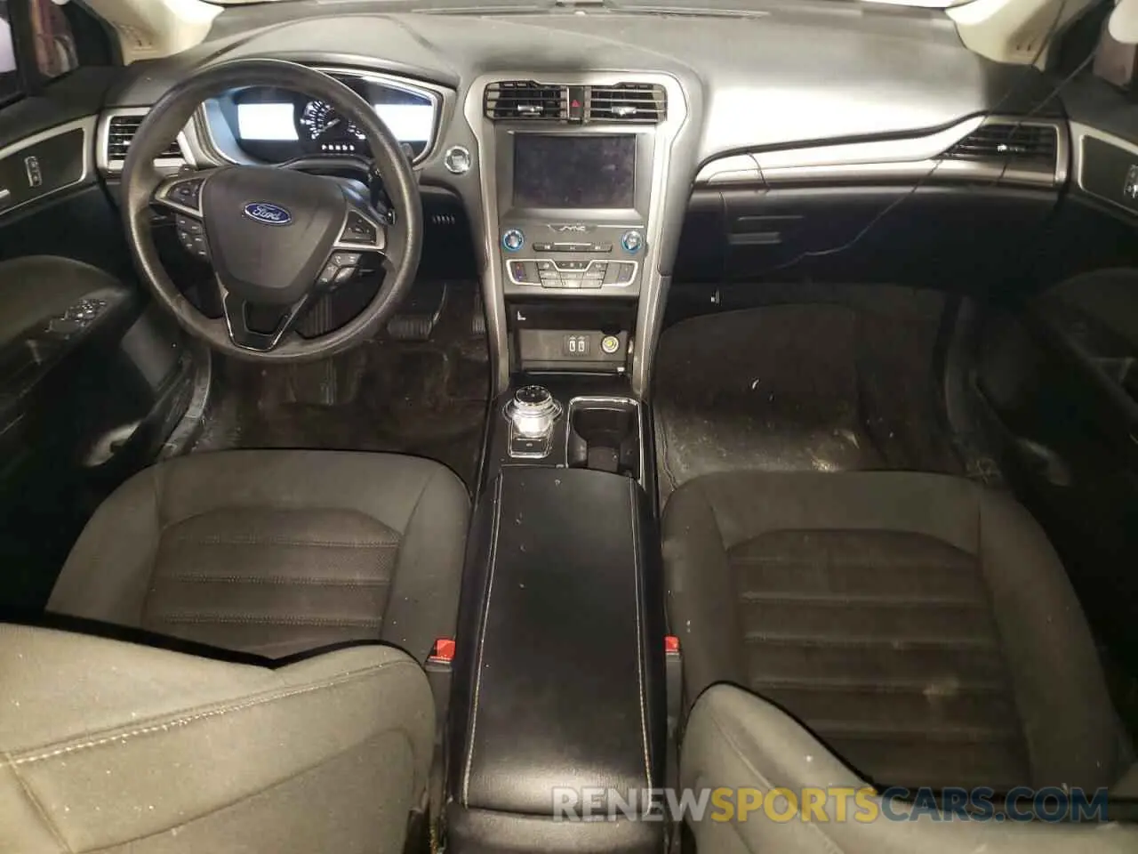 8 Photograph of a damaged car 3FA6P0HD9KR128968 FORD FUSION 2019