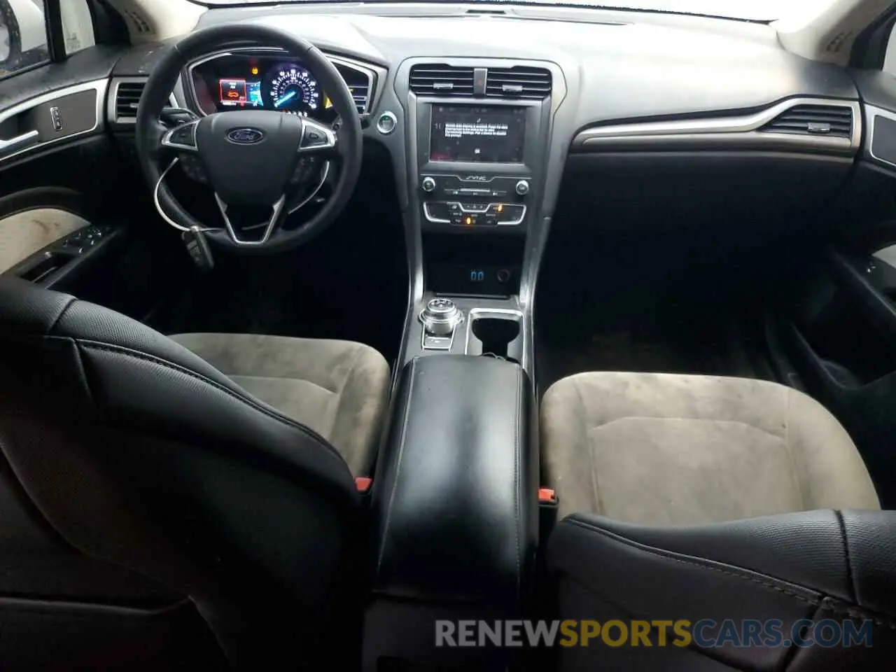 8 Photograph of a damaged car 3FA6P0HD9KR160433 FORD FUSION 2019
