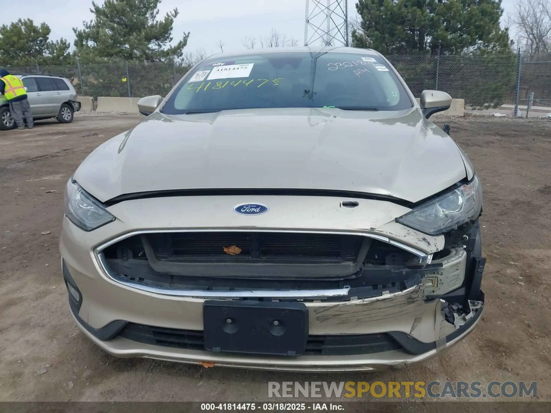 12 Фотография поврежденного автомобиля 3FA6P0HD9KR232182 FORD FUSION 2019