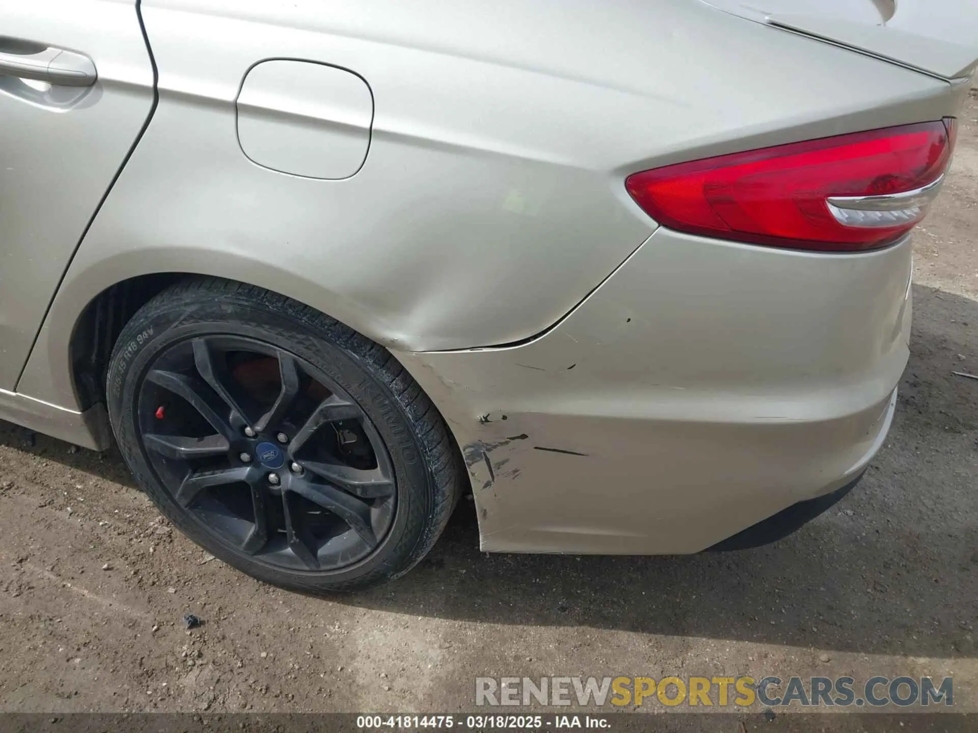 19 Фотография поврежденного автомобиля 3FA6P0HD9KR232182 FORD FUSION 2019