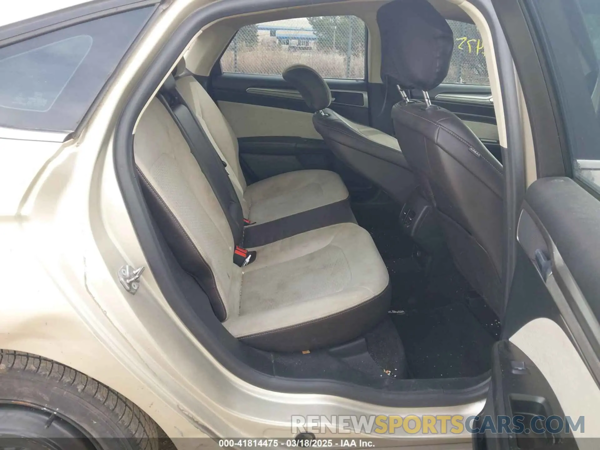 8 Фотография поврежденного автомобиля 3FA6P0HD9KR232182 FORD FUSION 2019