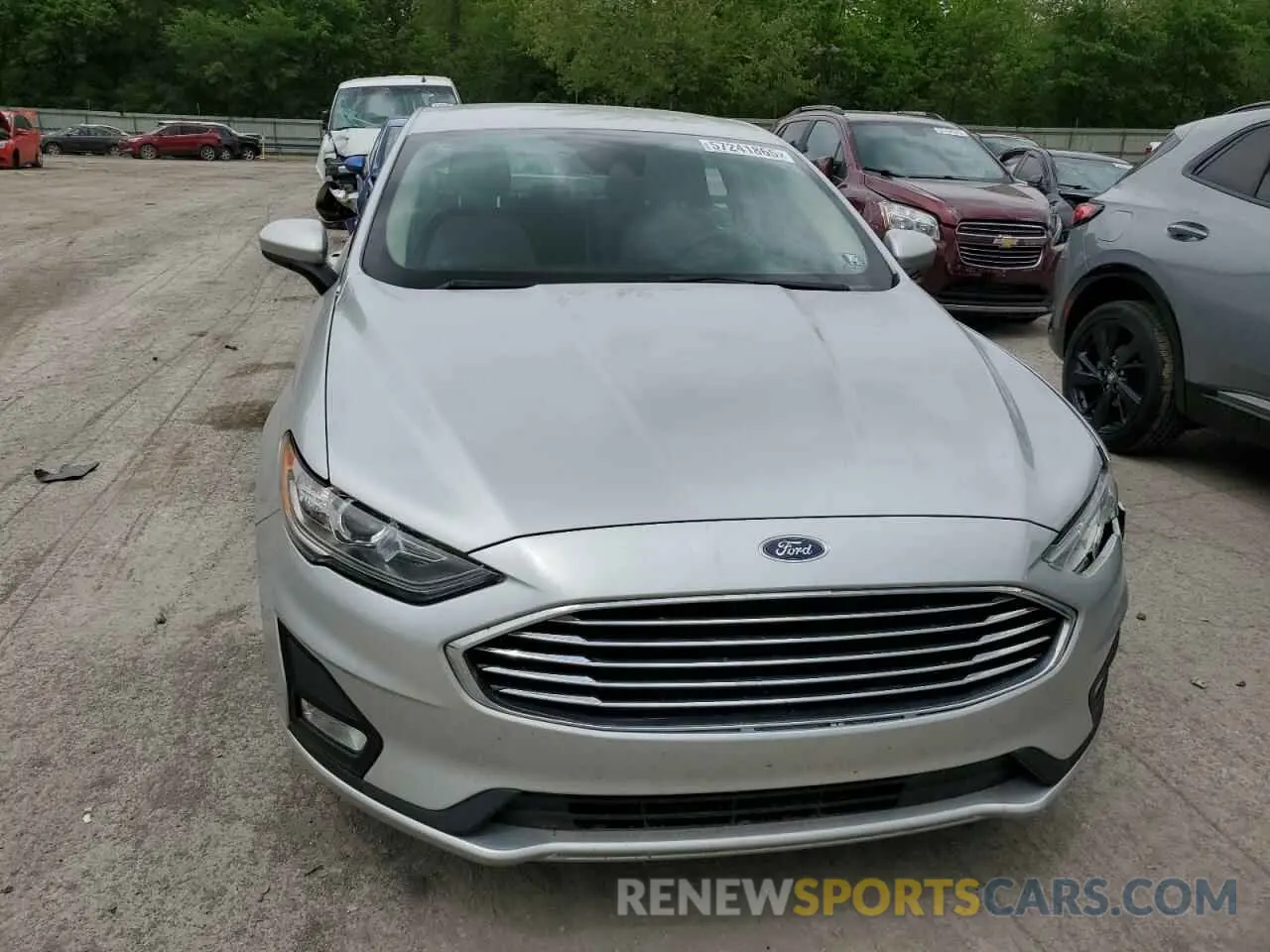 5 Фотография поврежденного автомобиля 3FA6P0HD9KR239830 FORD FUSION 2019
