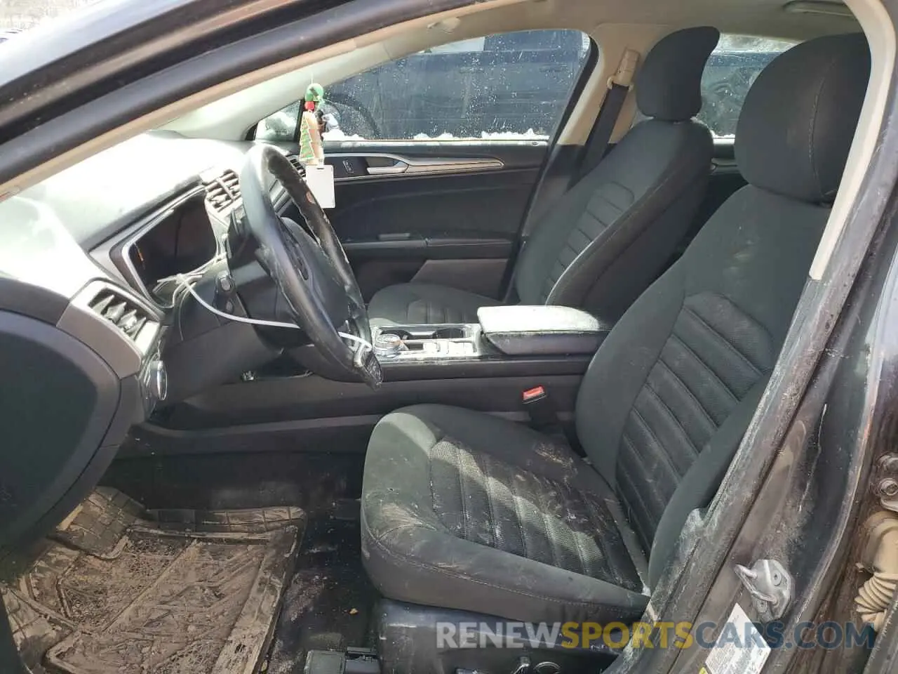 7 Фотография поврежденного автомобиля 3FA6P0HDXKR107997 FORD FUSION 2019