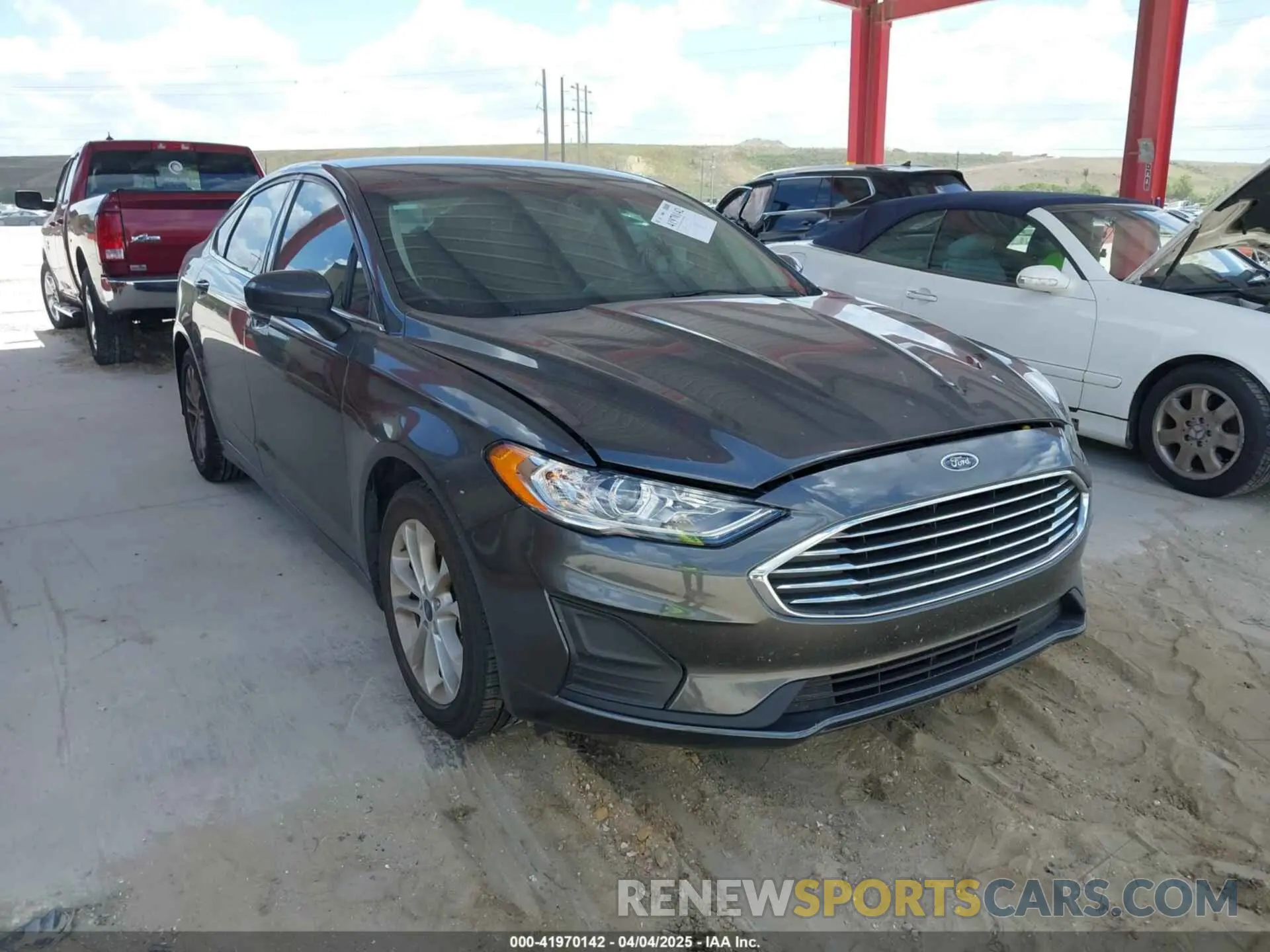 1 Photograph of a damaged car 3FA6P0HDXKR162353 FORD FUSION 2019