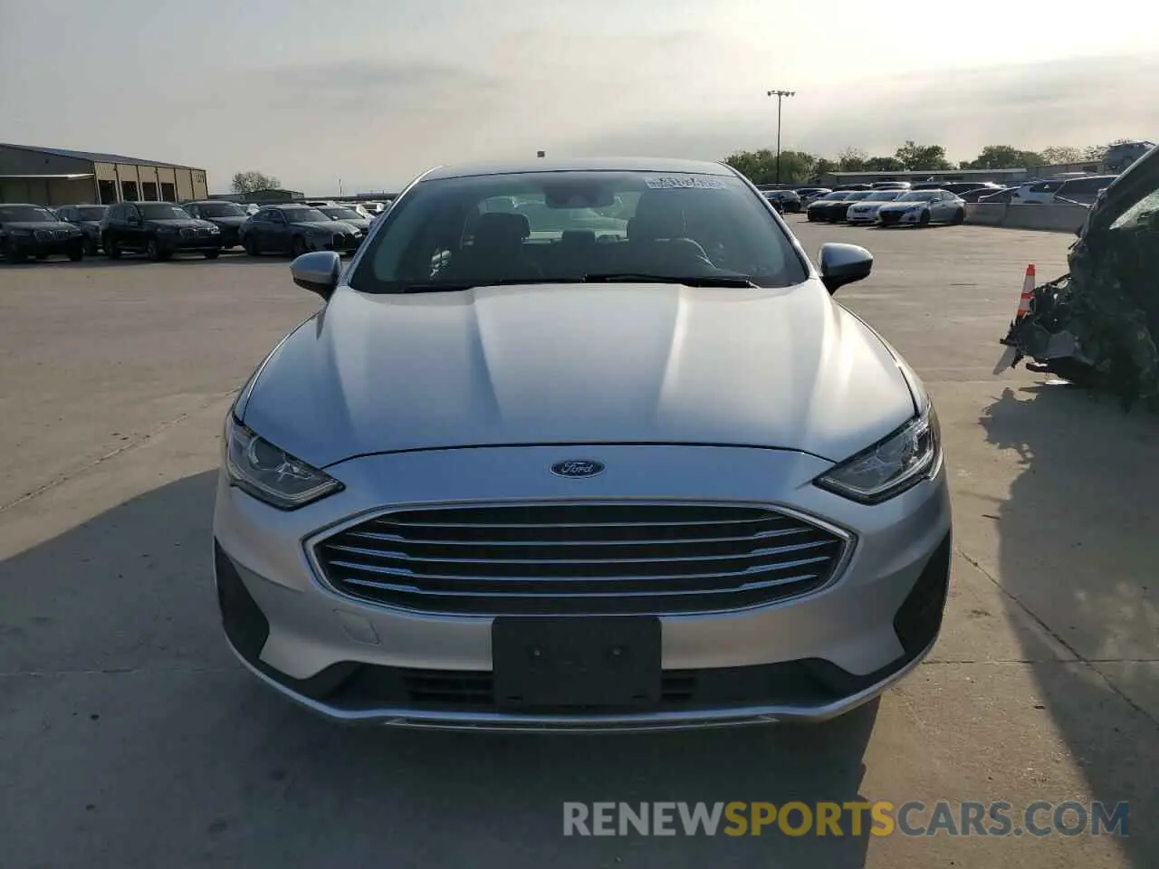 5 Photograph of a damaged car 3FA6P0HDXKR190069 FORD FUSION 2019