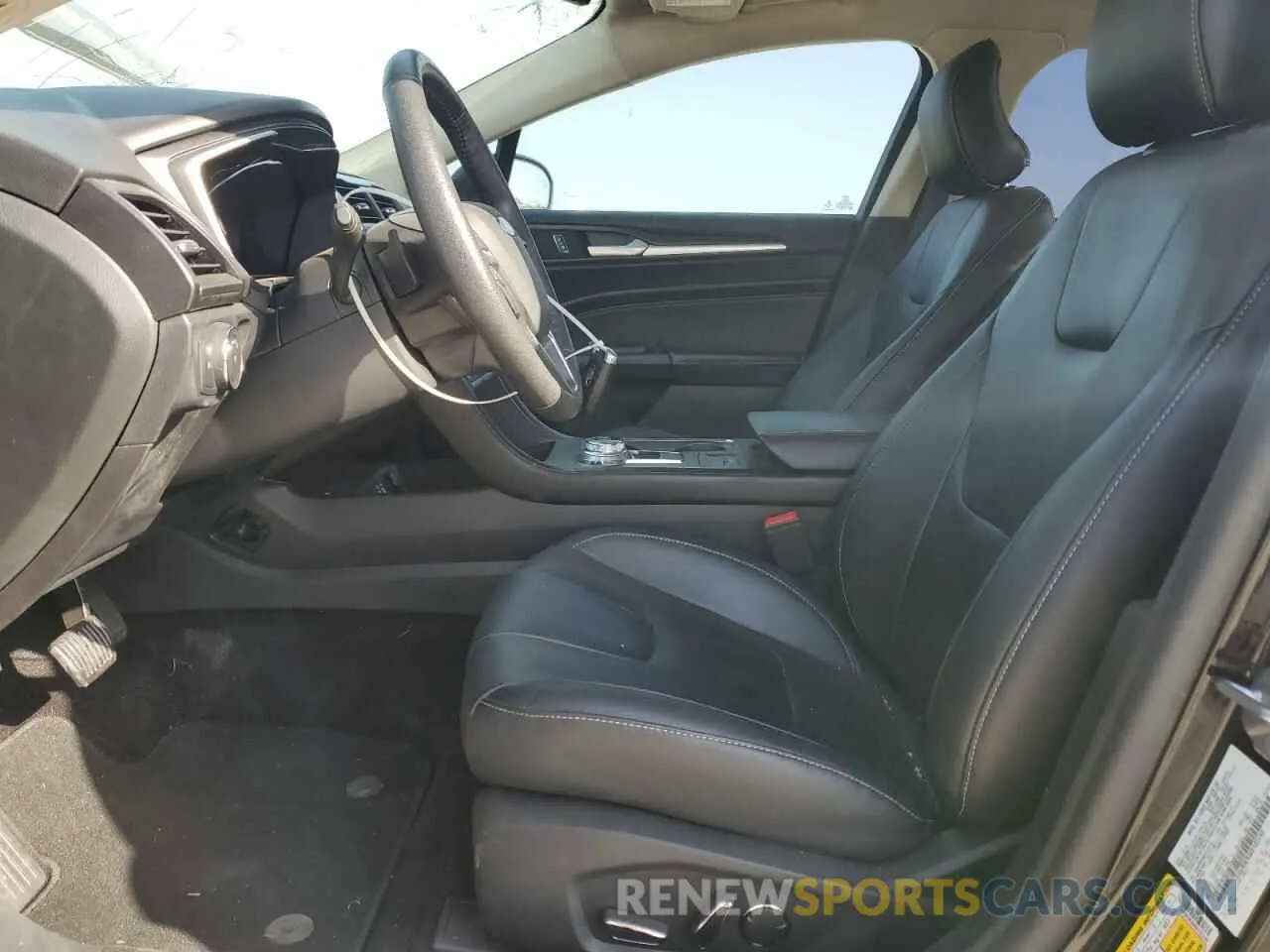 7 Photograph of a damaged car 3FA6P0K90KR103140 FORD FUSION 2019