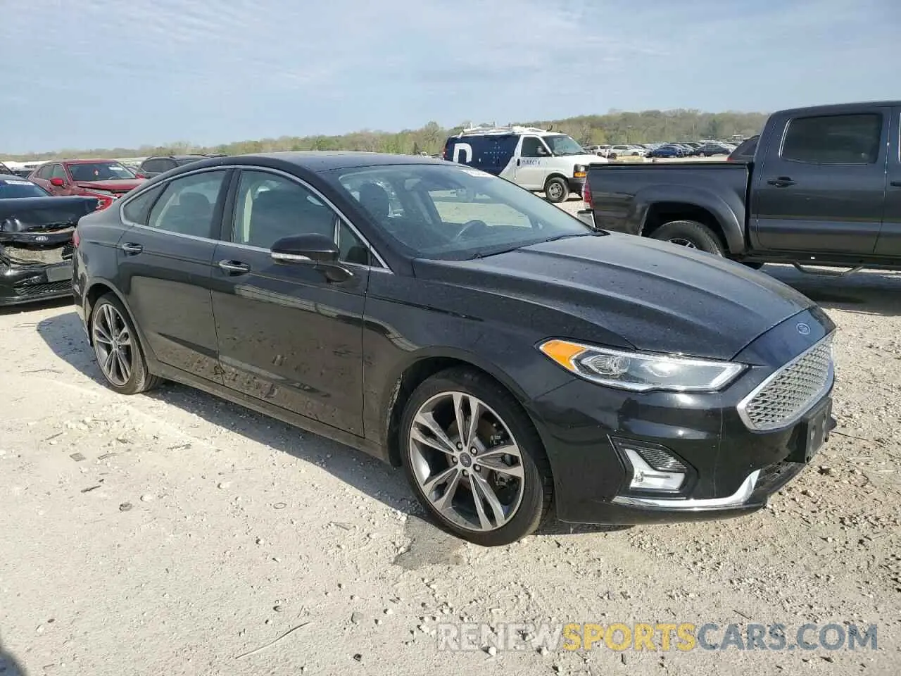 4 Фотография поврежденного автомобиля 3FA6P0K90KR286586 FORD FUSION 2019