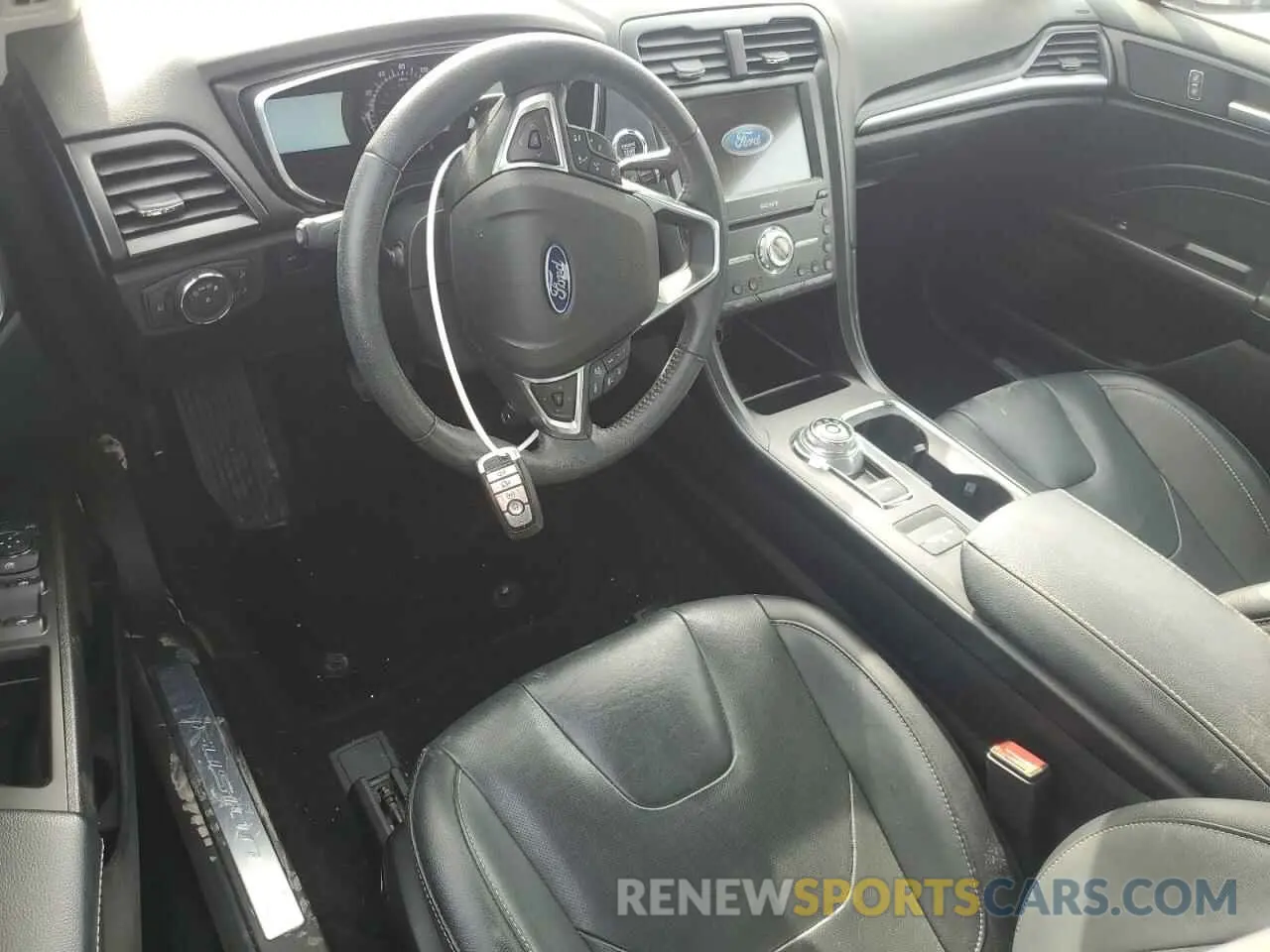 8 Фотография поврежденного автомобиля 3FA6P0K90KR286586 FORD FUSION 2019