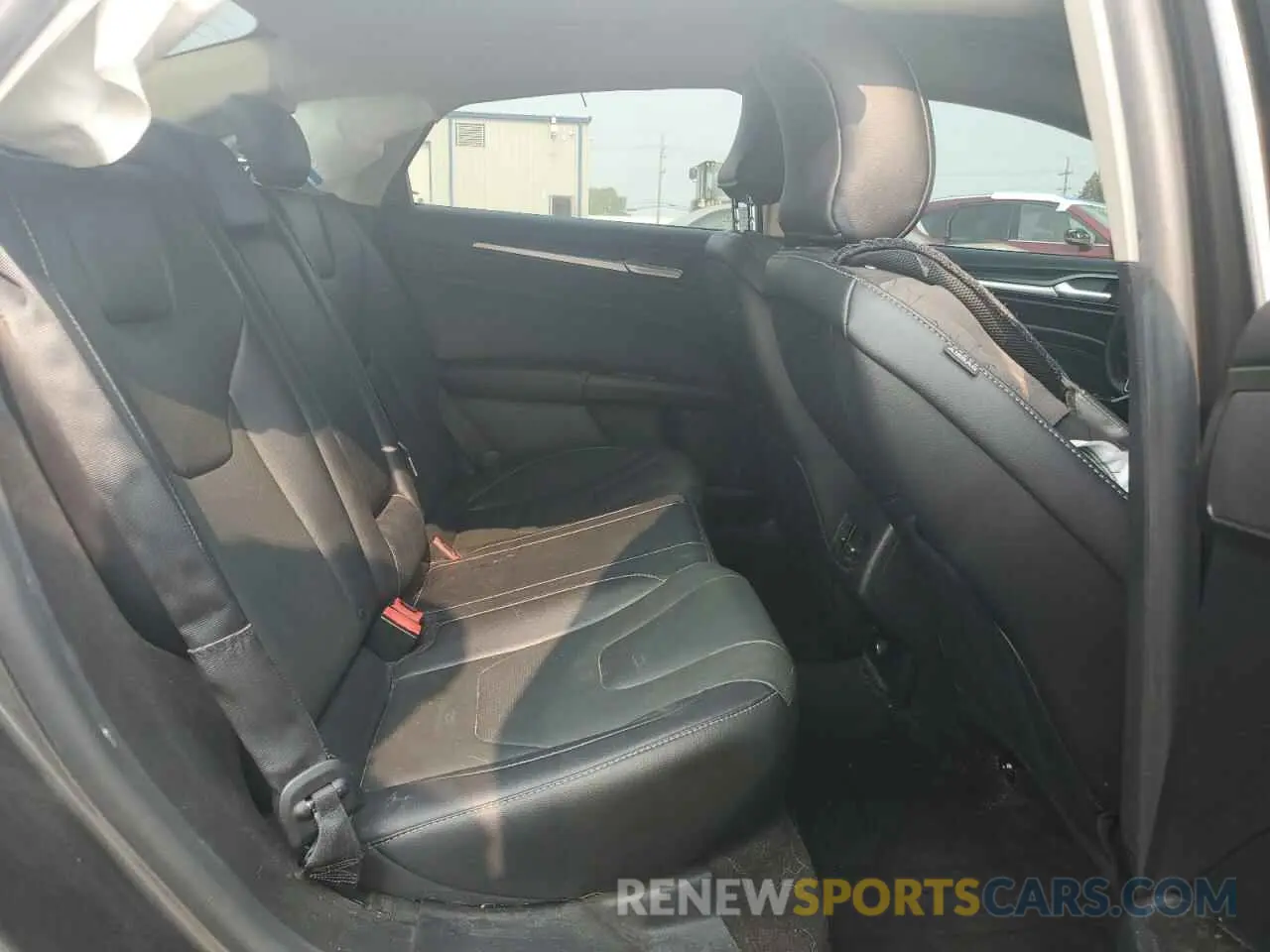 10 Photograph of a damaged car 3FA6P0K94KR254417 FORD FUSION 2019