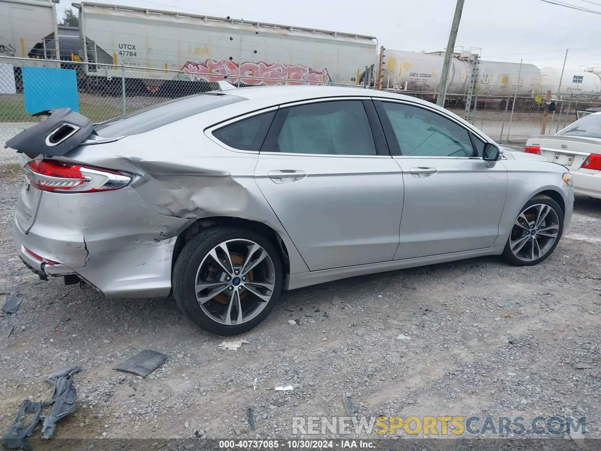 13 Photograph of a damaged car 3FA6P0K96KR120749 FORD FUSION 2019