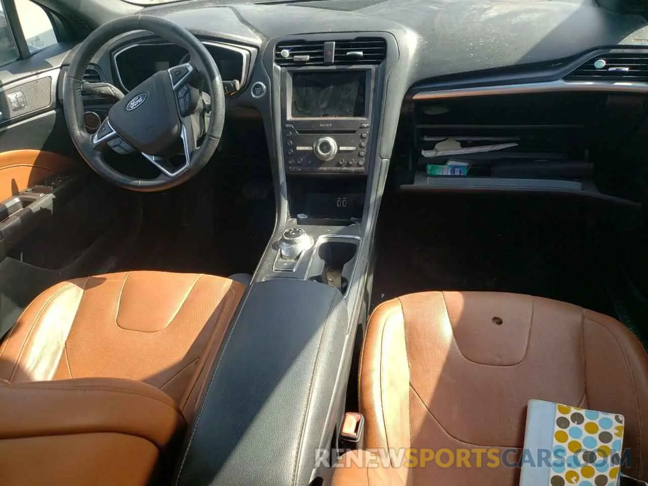 8 Photograph of a damaged car 3FA6P0K96KR270554 FORD FUSION 2019