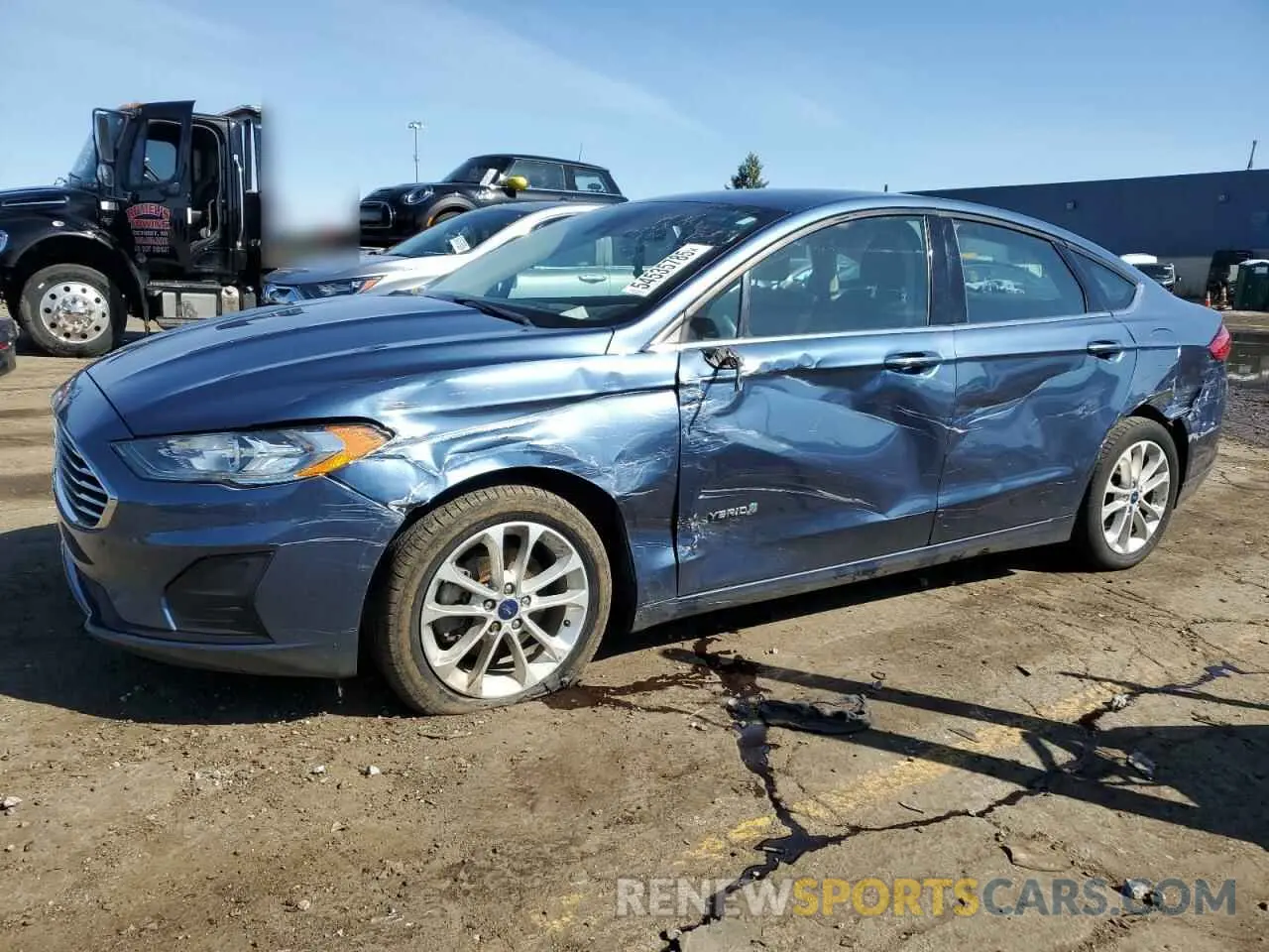1 Photograph of a damaged car 3FA6P0LU0KR102928 FORD FUSION 2019