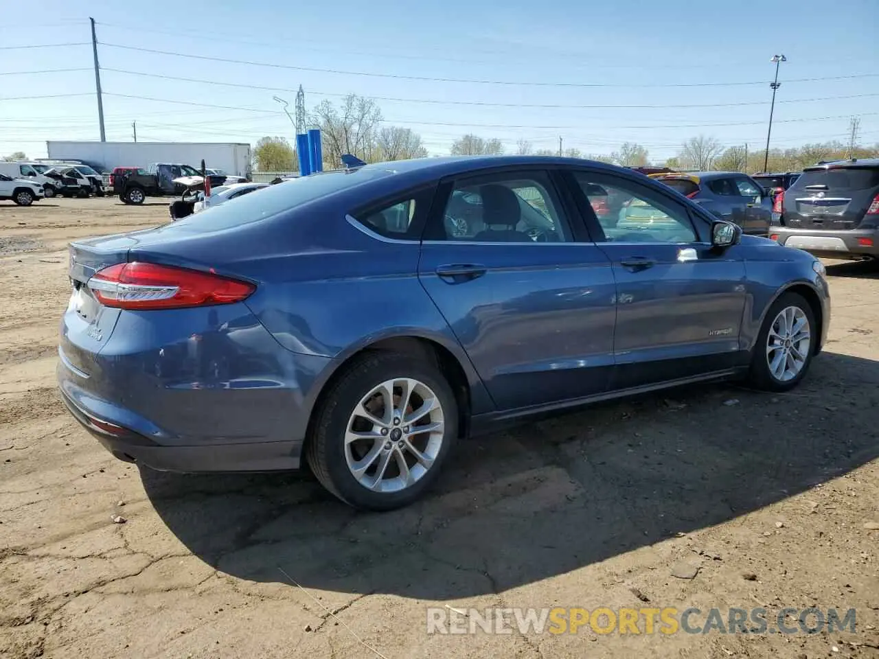 3 Photograph of a damaged car 3FA6P0LU0KR102928 FORD FUSION 2019