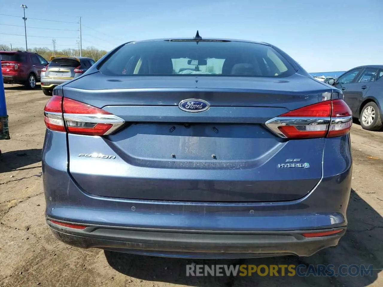 6 Photograph of a damaged car 3FA6P0LU0KR102928 FORD FUSION 2019