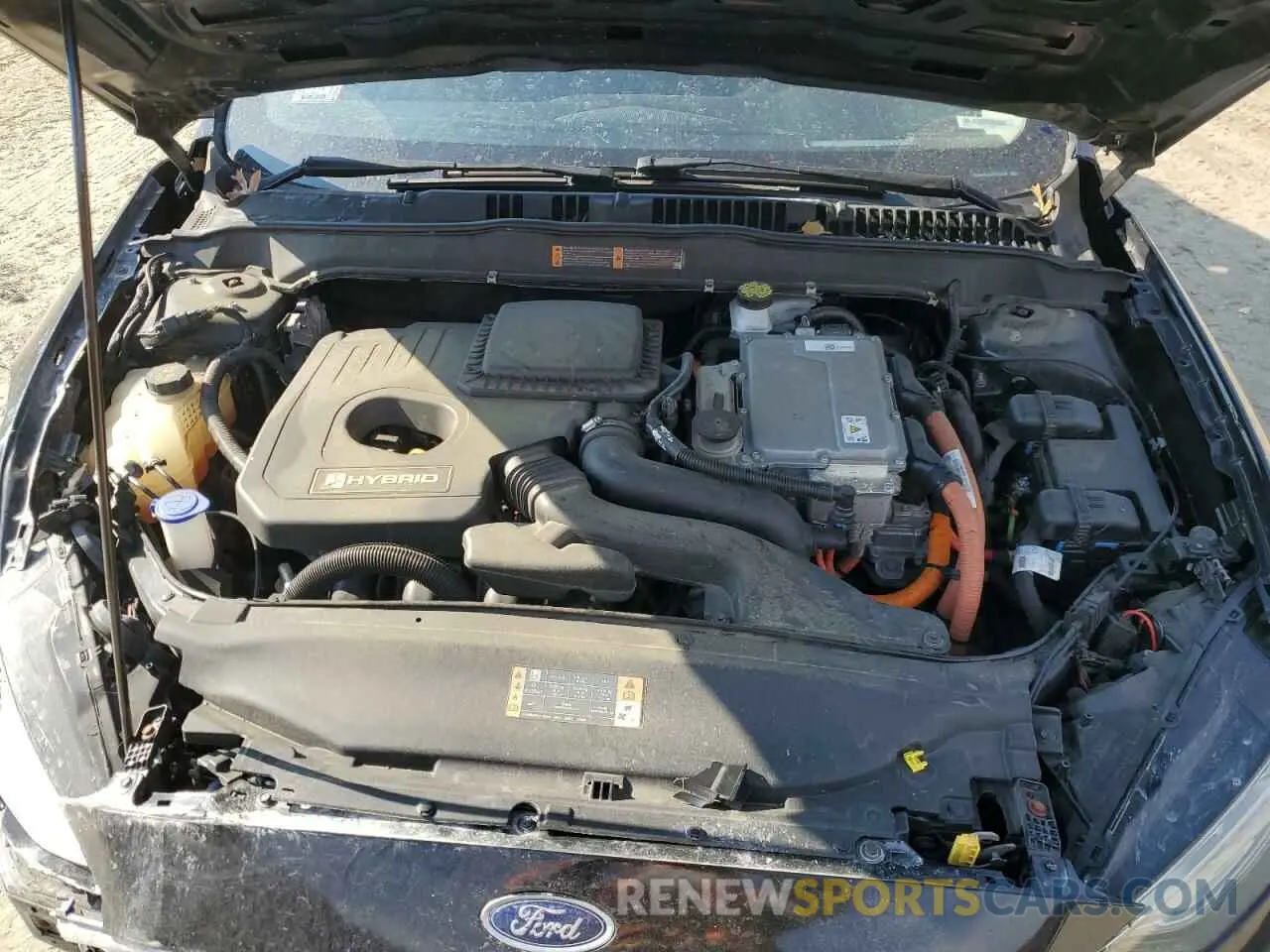 11 Фотография поврежденного автомобиля 3FA6P0LU0KR126033 FORD FUSION 2019