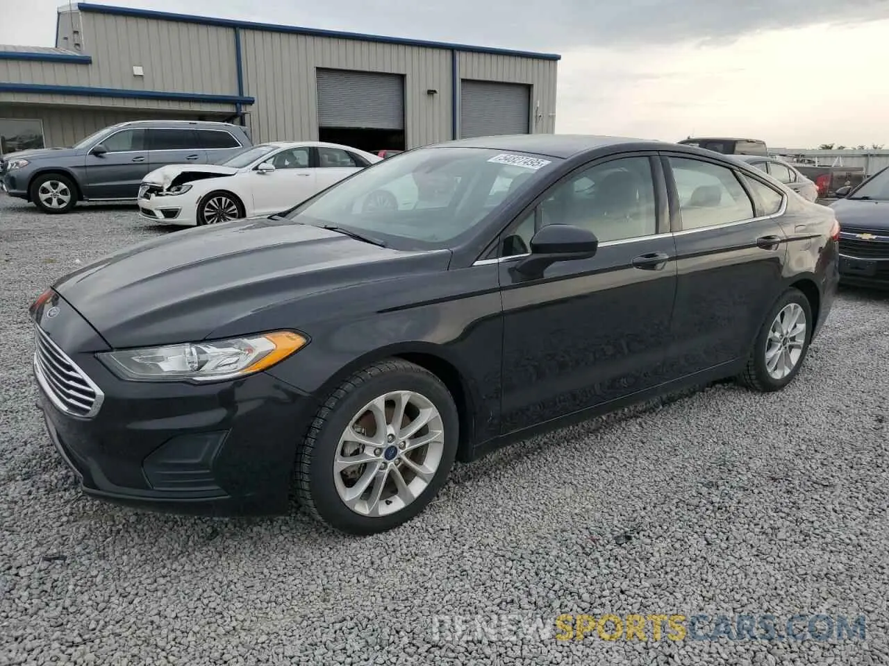 1 Фотография поврежденного автомобиля 3FA6P0LU0KR223507 FORD FUSION 2019