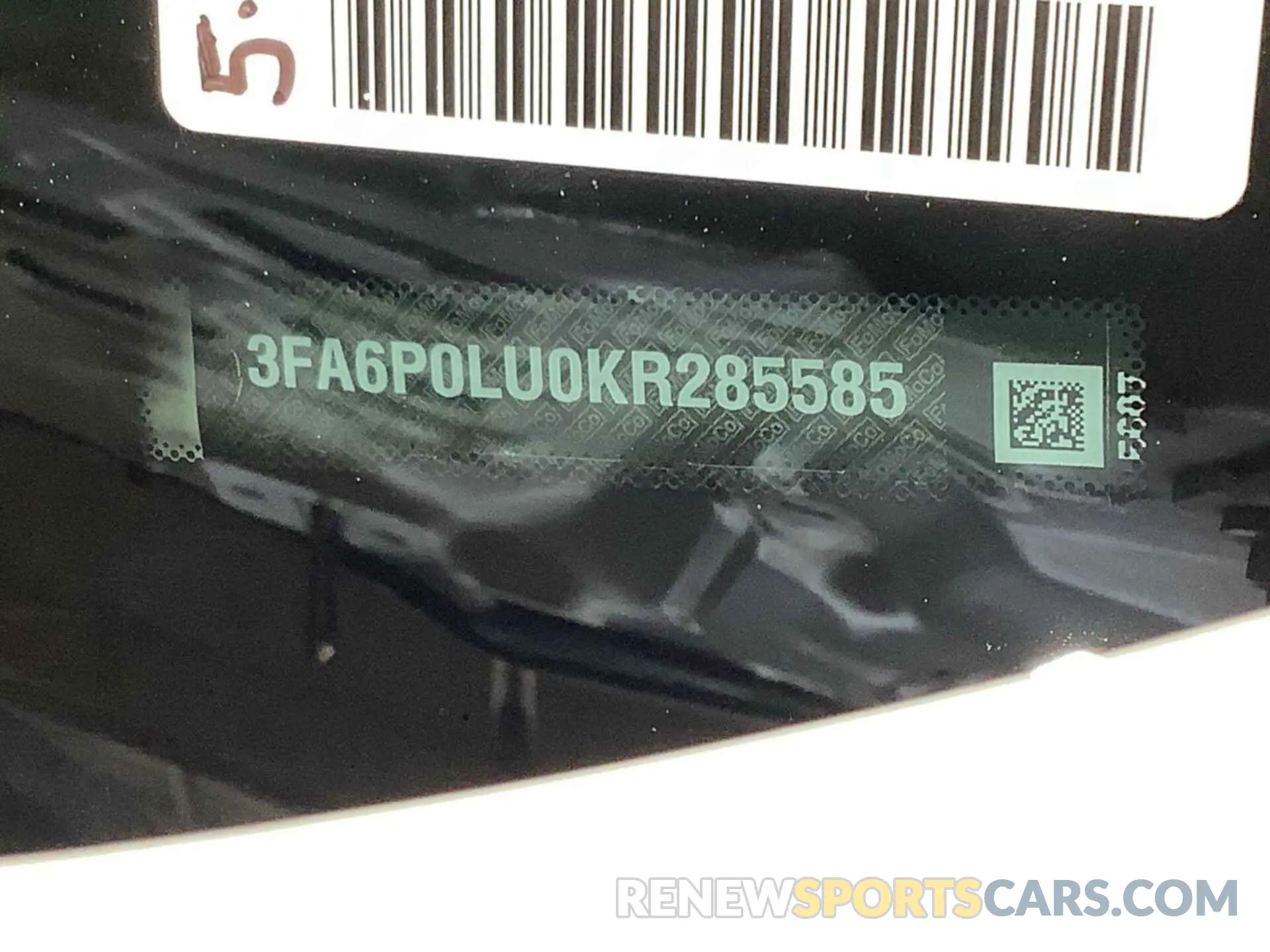 9 Photograph of a damaged car 3FA6P0LU0KR285585 FORD FUSION 2019
