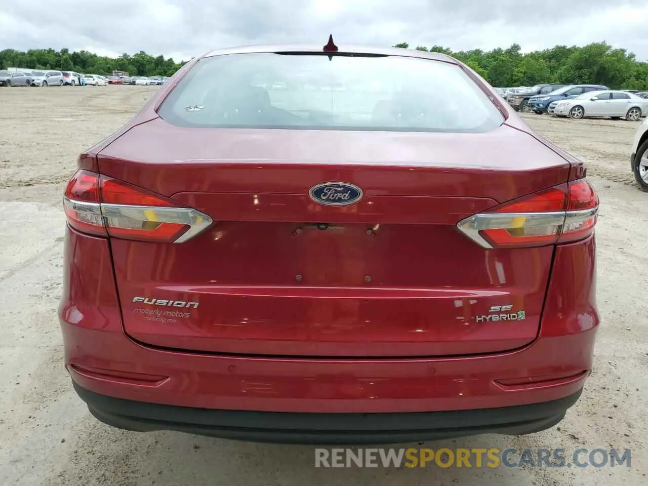 6 Photograph of a damaged car 3FA6P0LU1KR124436 FORD FUSION 2019