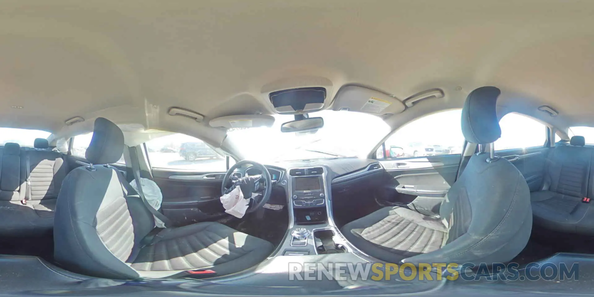 12 Фотография поврежденного автомобиля 3FA6P0LU1KR210538 FORD FUSION 2019