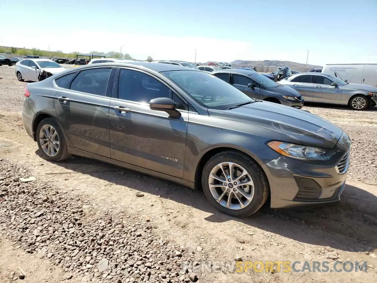 4 Photograph of a damaged car 3FA6P0LU2KR106477 FORD FUSION 2019