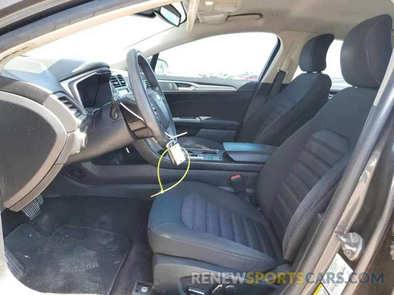 7 Photograph of a damaged car 3FA6P0LU2KR106477 FORD FUSION 2019