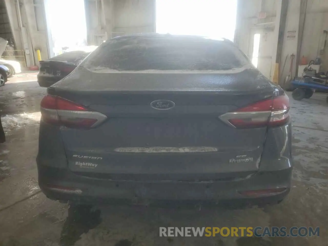 6 Фотография поврежденного автомобиля 3FA6P0LU2KR119567 FORD FUSION 2019